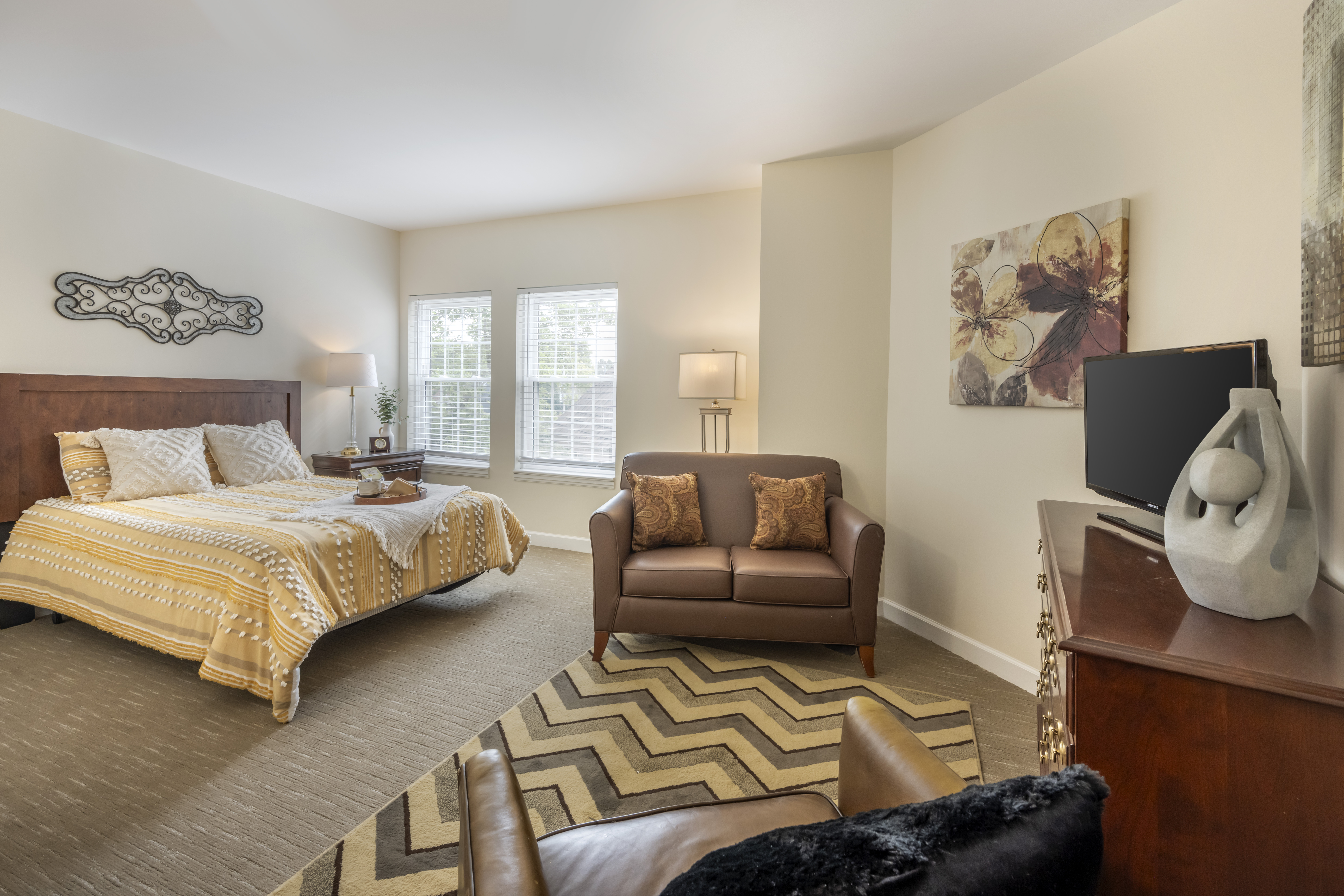oakwood-apartment-bedroom