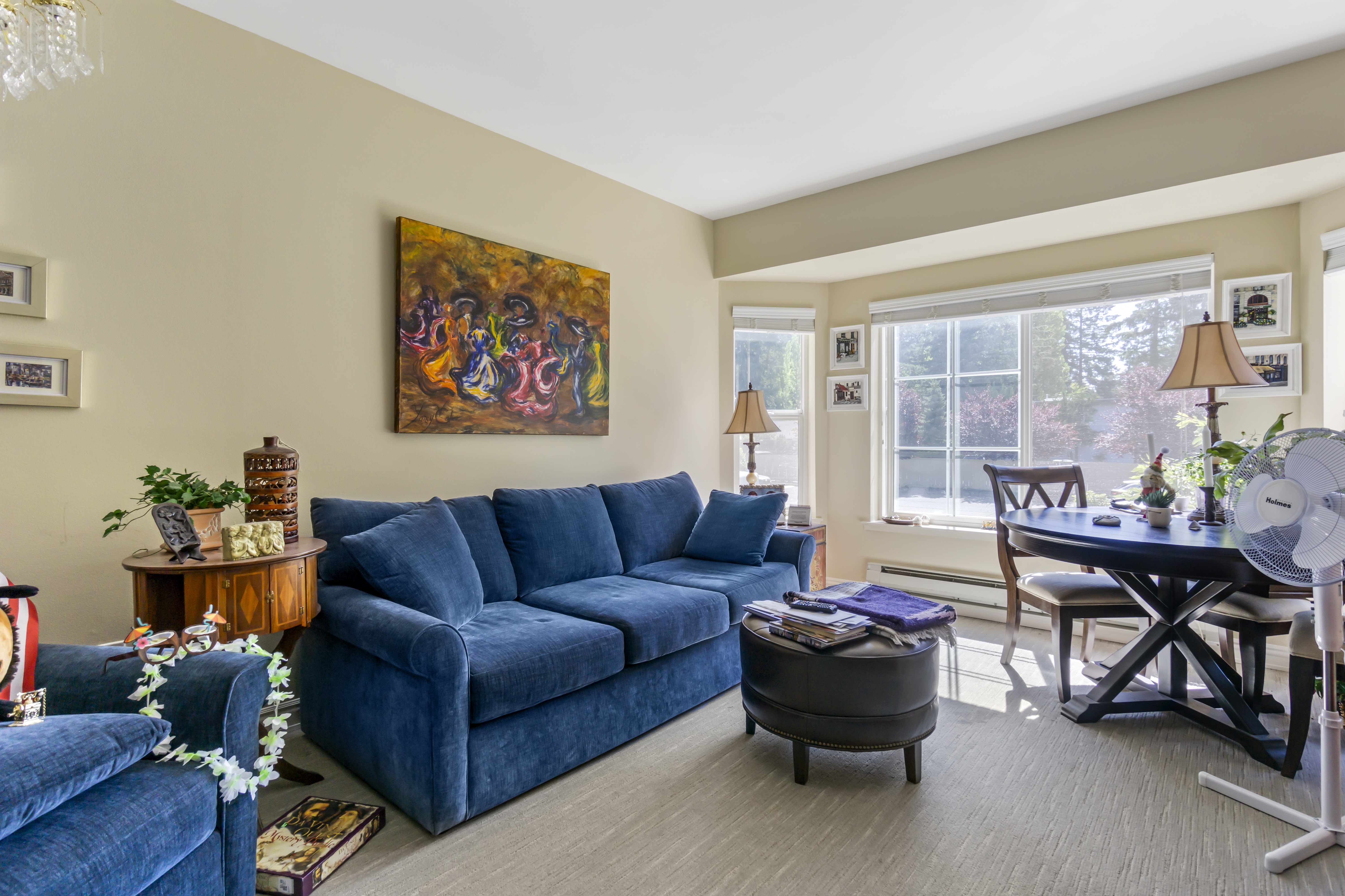 1-olympia-east-apartment-living-room