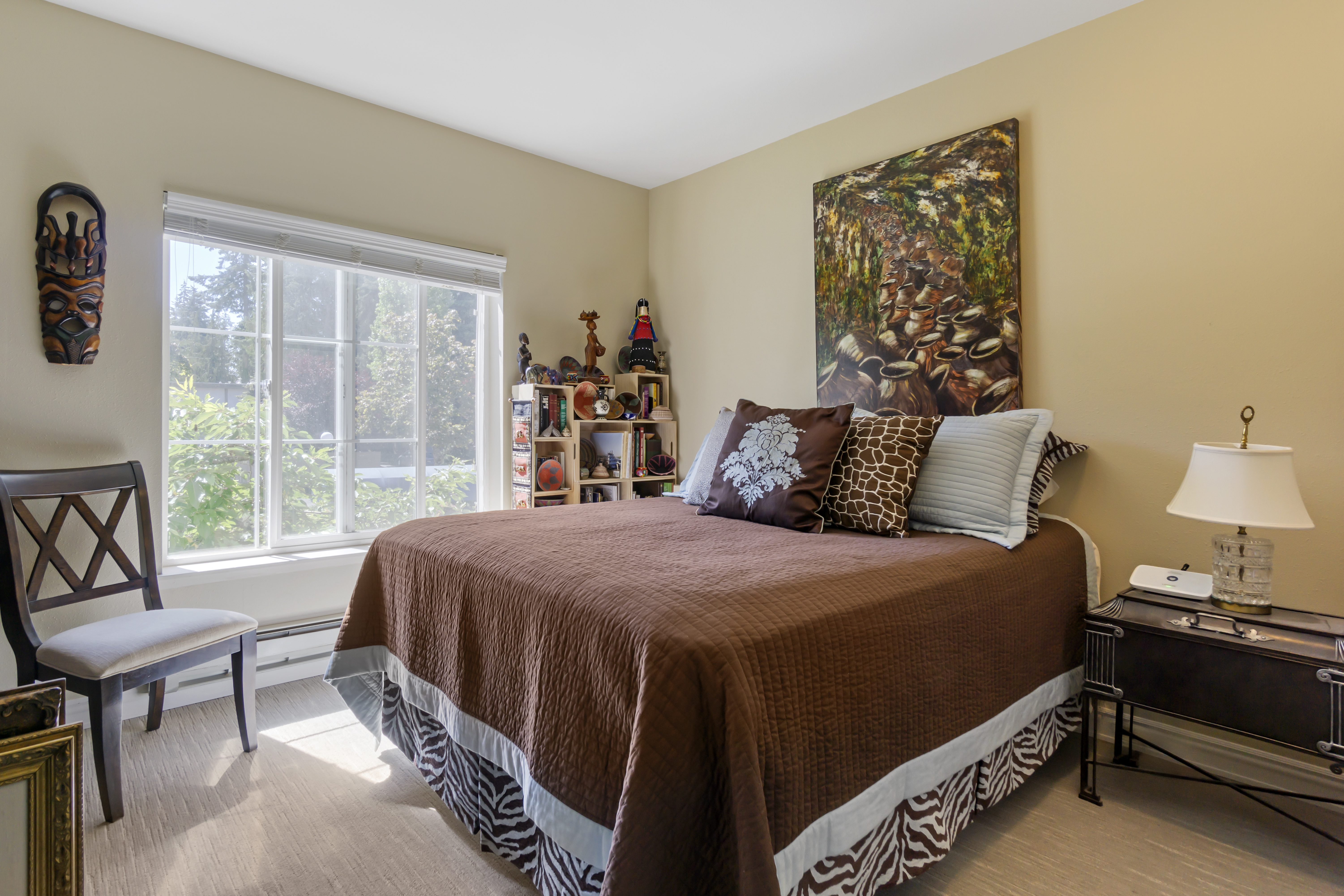 3-olympia-east-apartment-bedroom