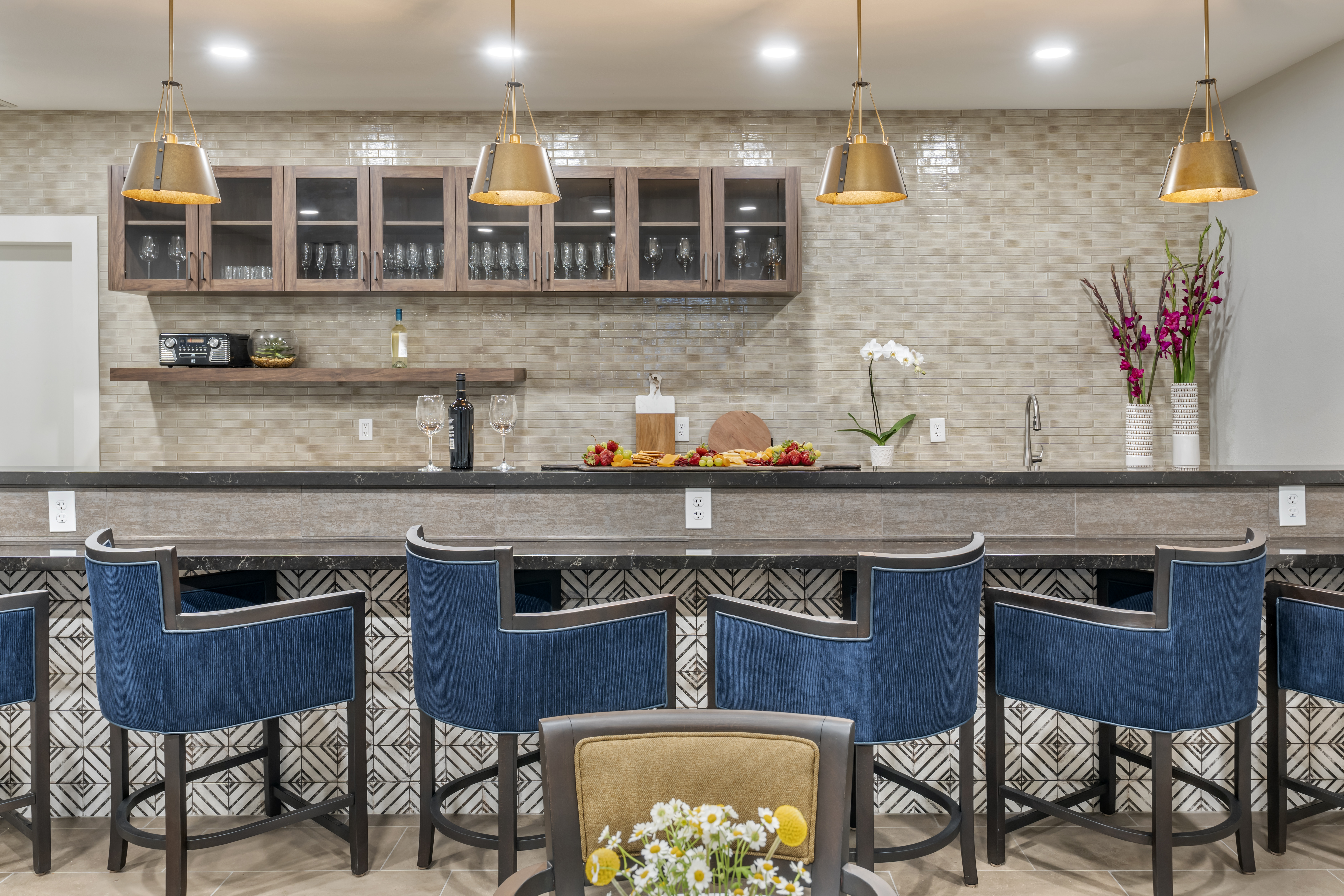 1-paulin-creek-bistro