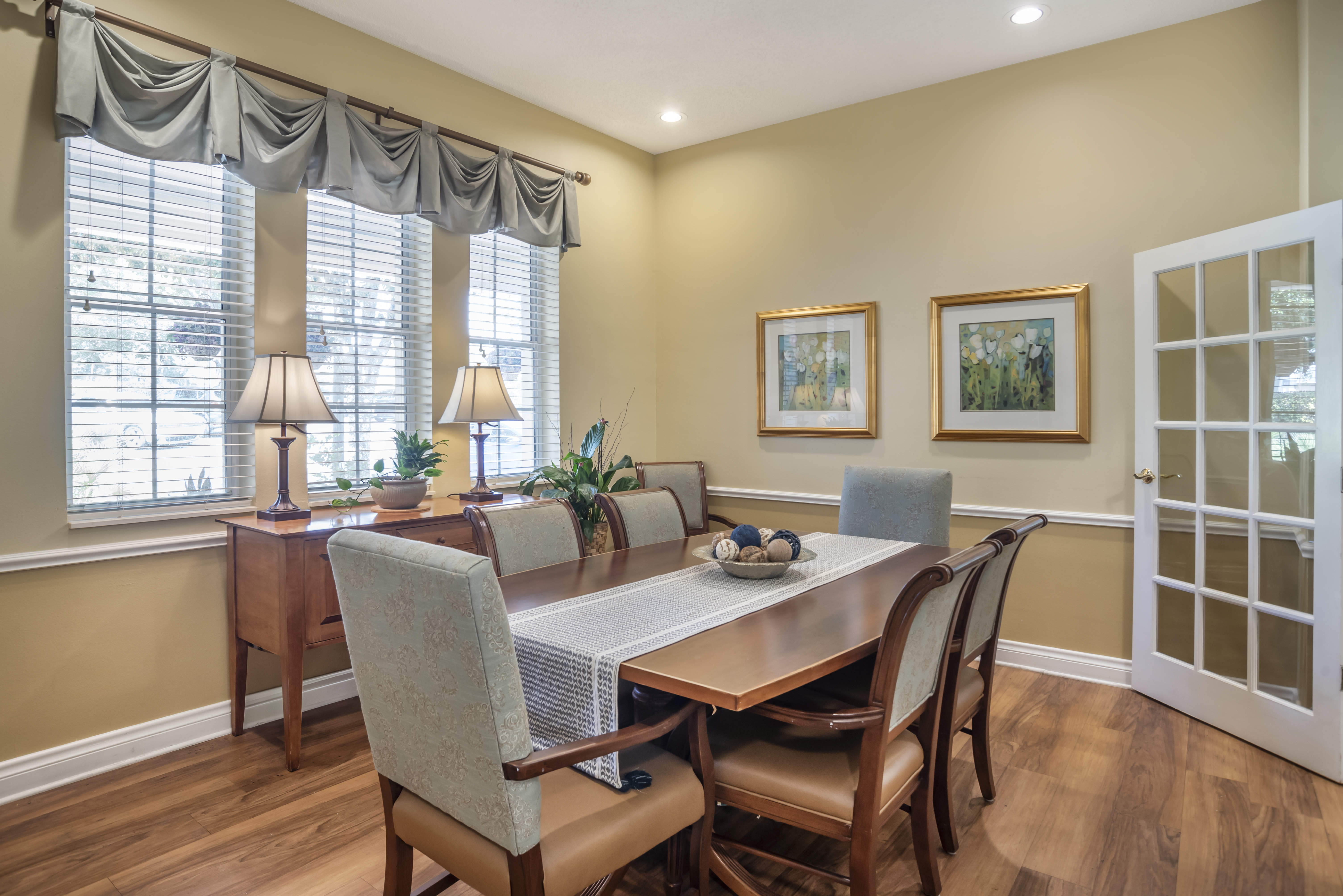 3-pensacola-community-private-dining