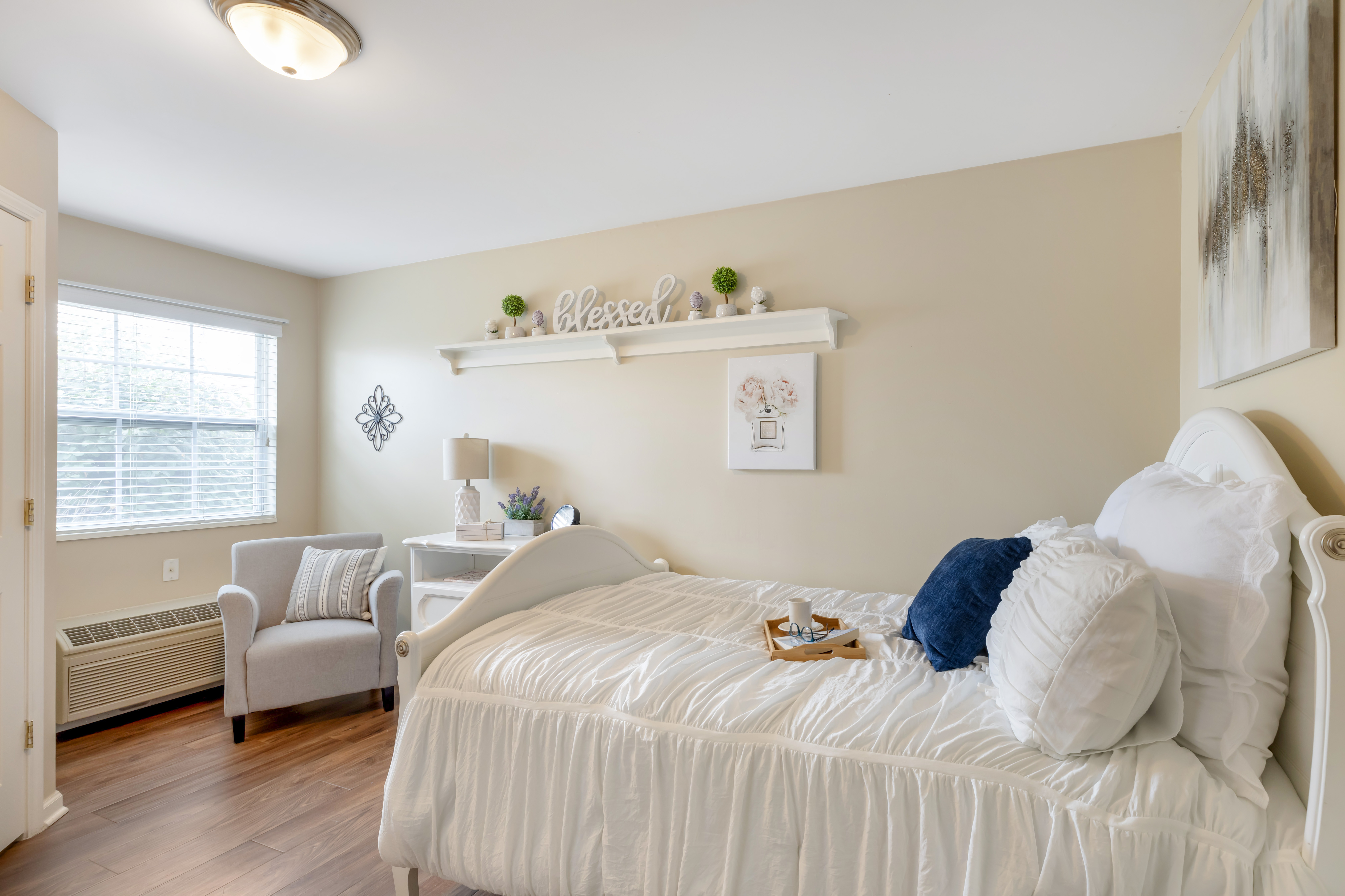 pinehurst-park-apartment-bedroom