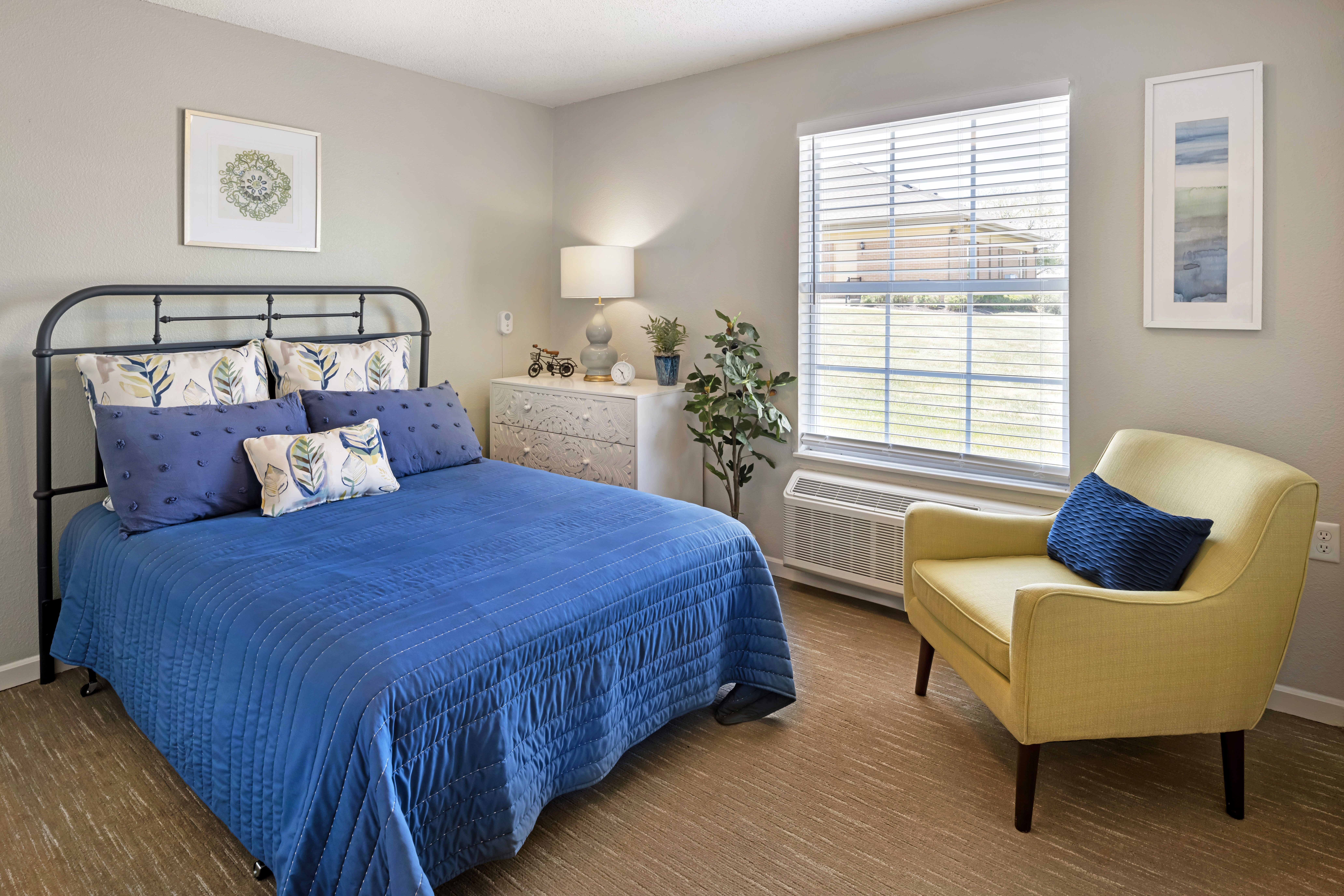 piqua-apartment-bedroom