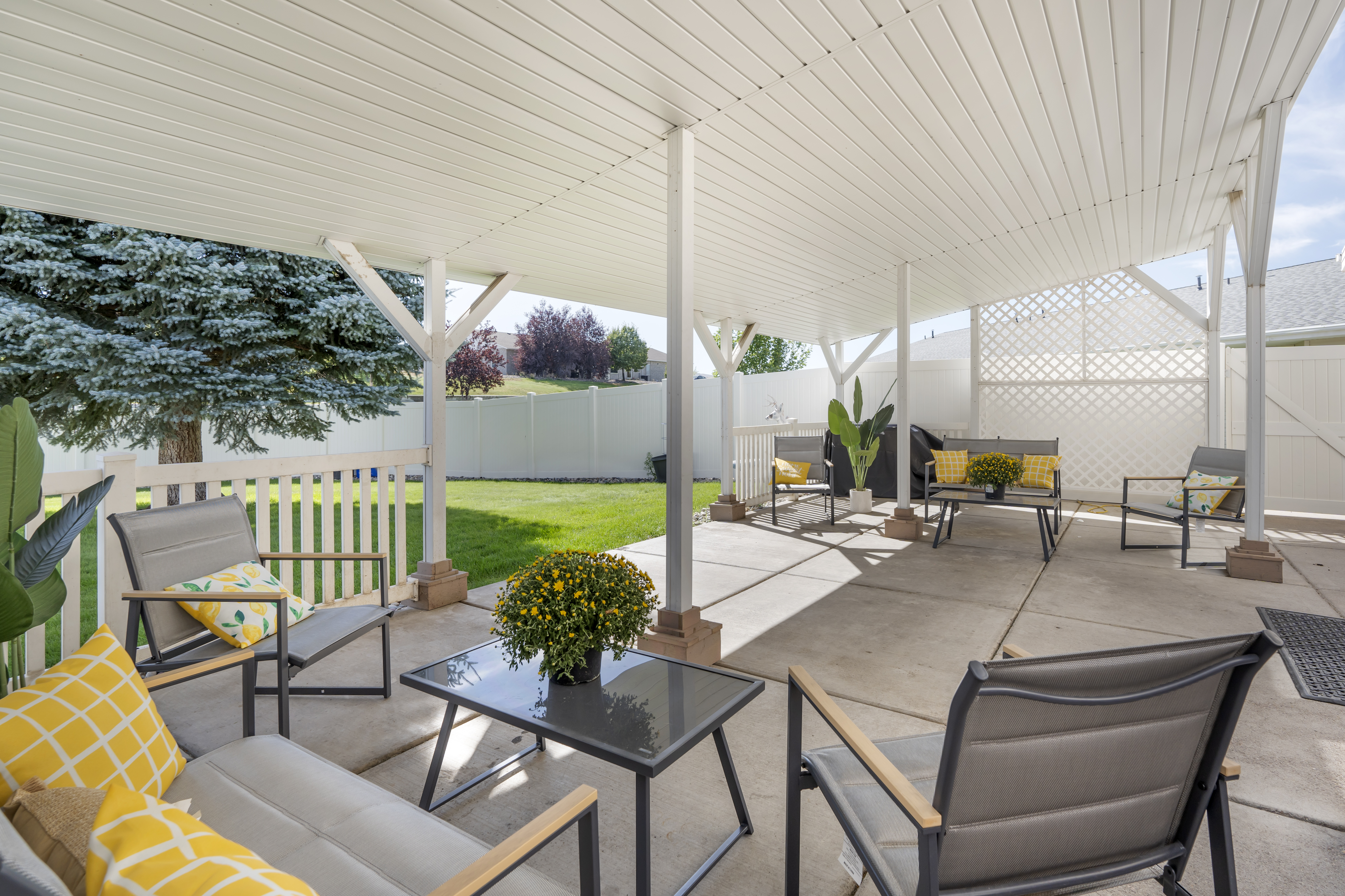 3-pocatello-patio