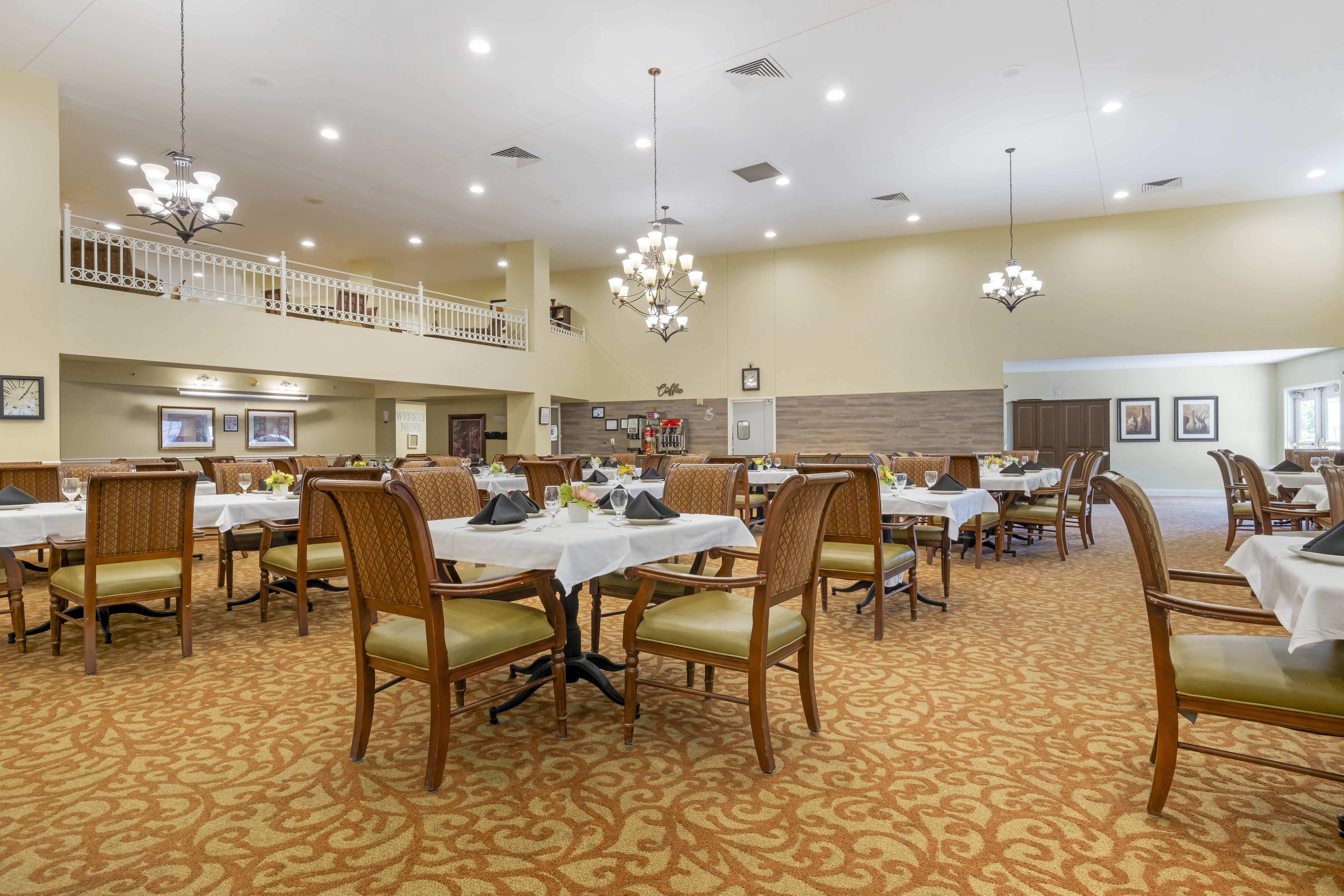 1-remington-park-community-dining-room