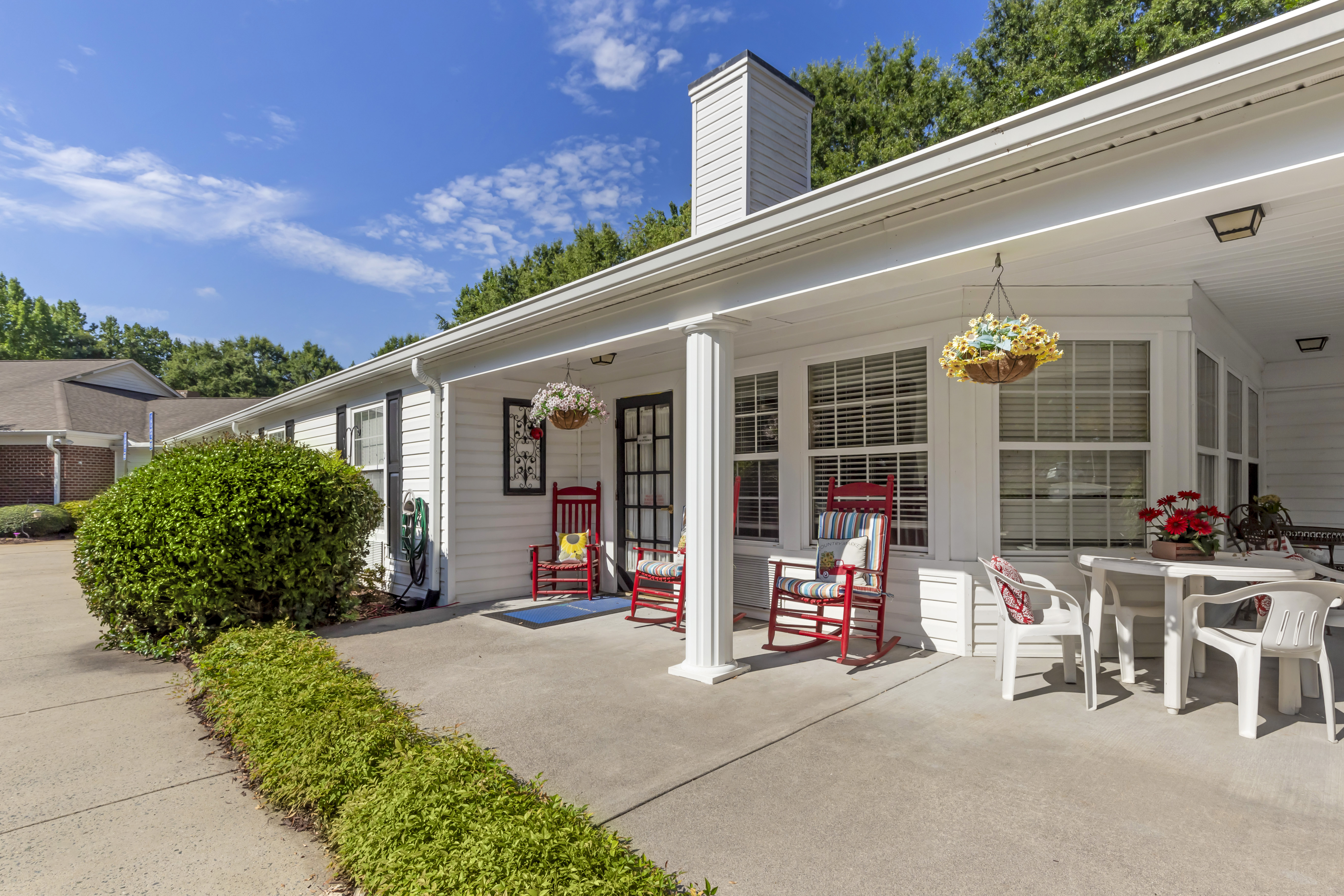 reynolda-road-community-back-porch