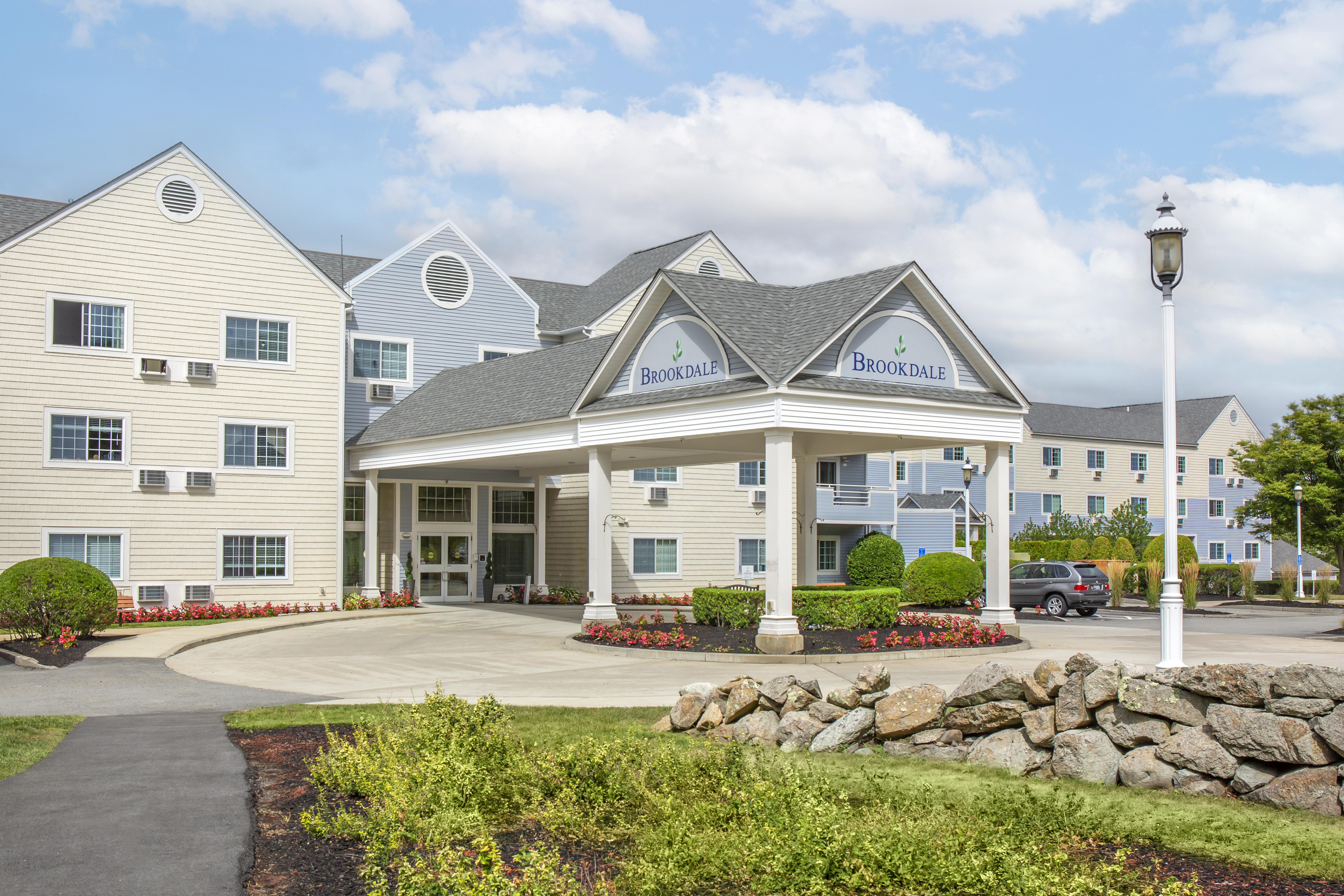 Brookdale Sakonnet Bay Entrance
