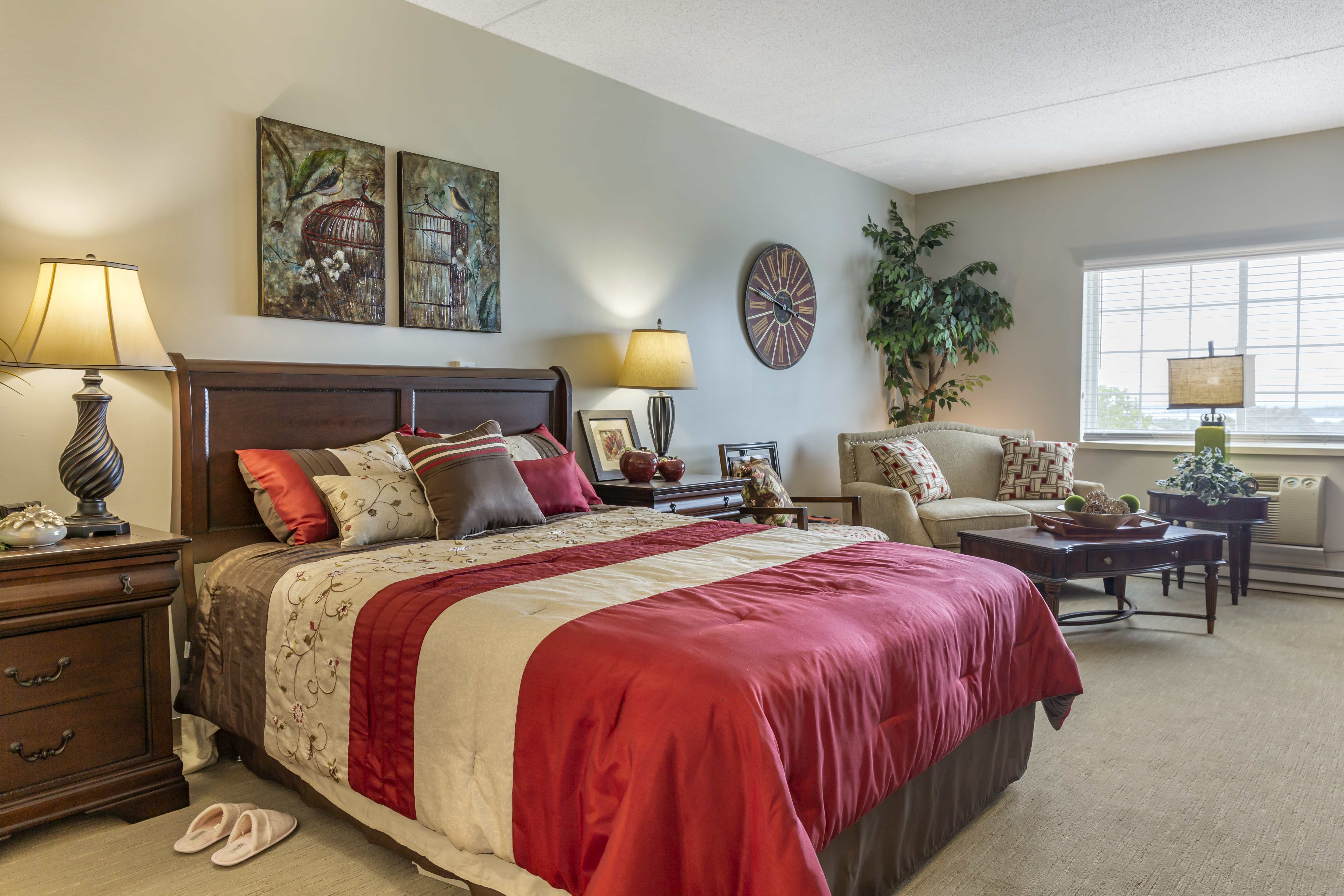 3-sakonnet-bay-apartment-bedroom