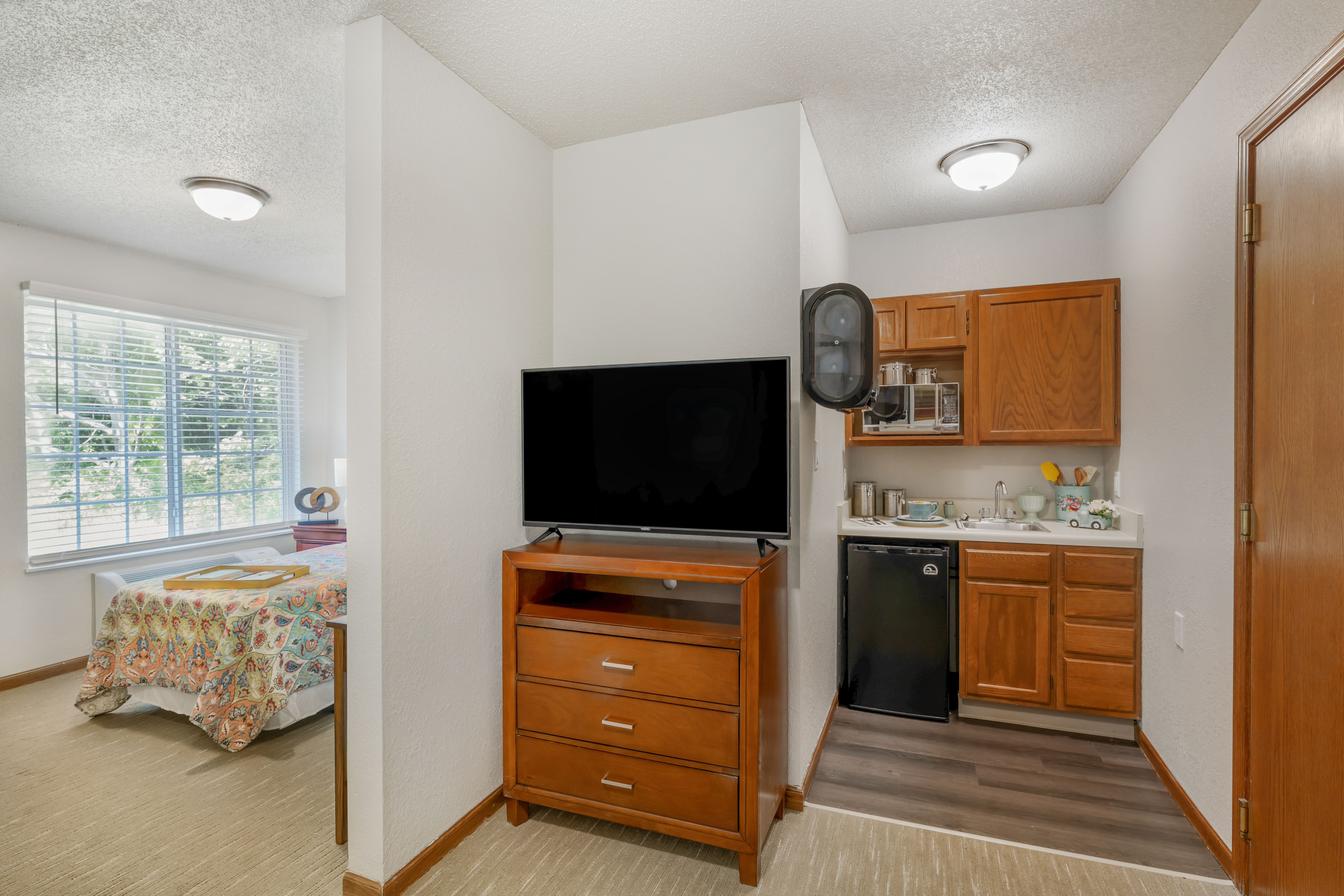 salem-oh-apartment-kitchen