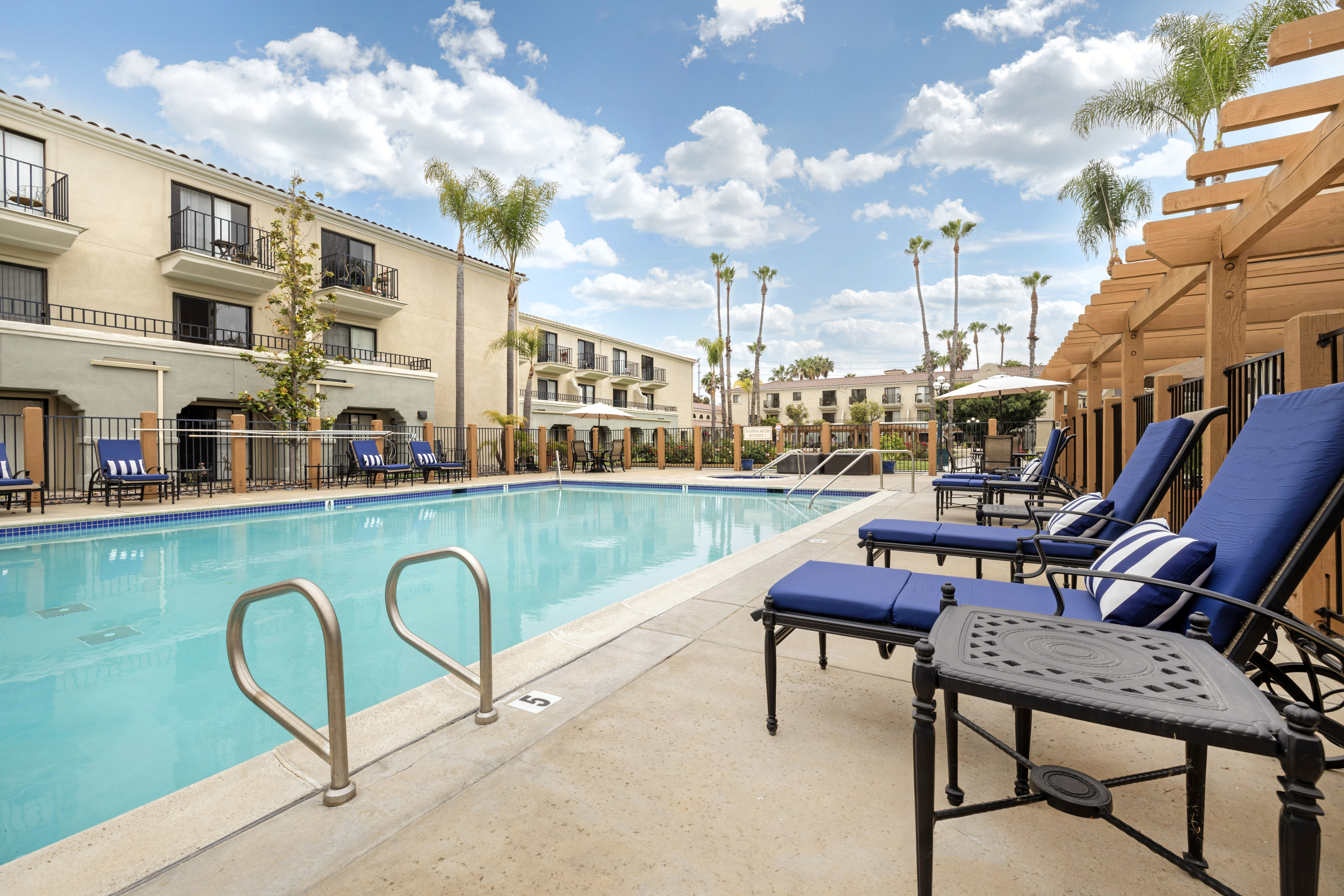 1-san-marcos-pool