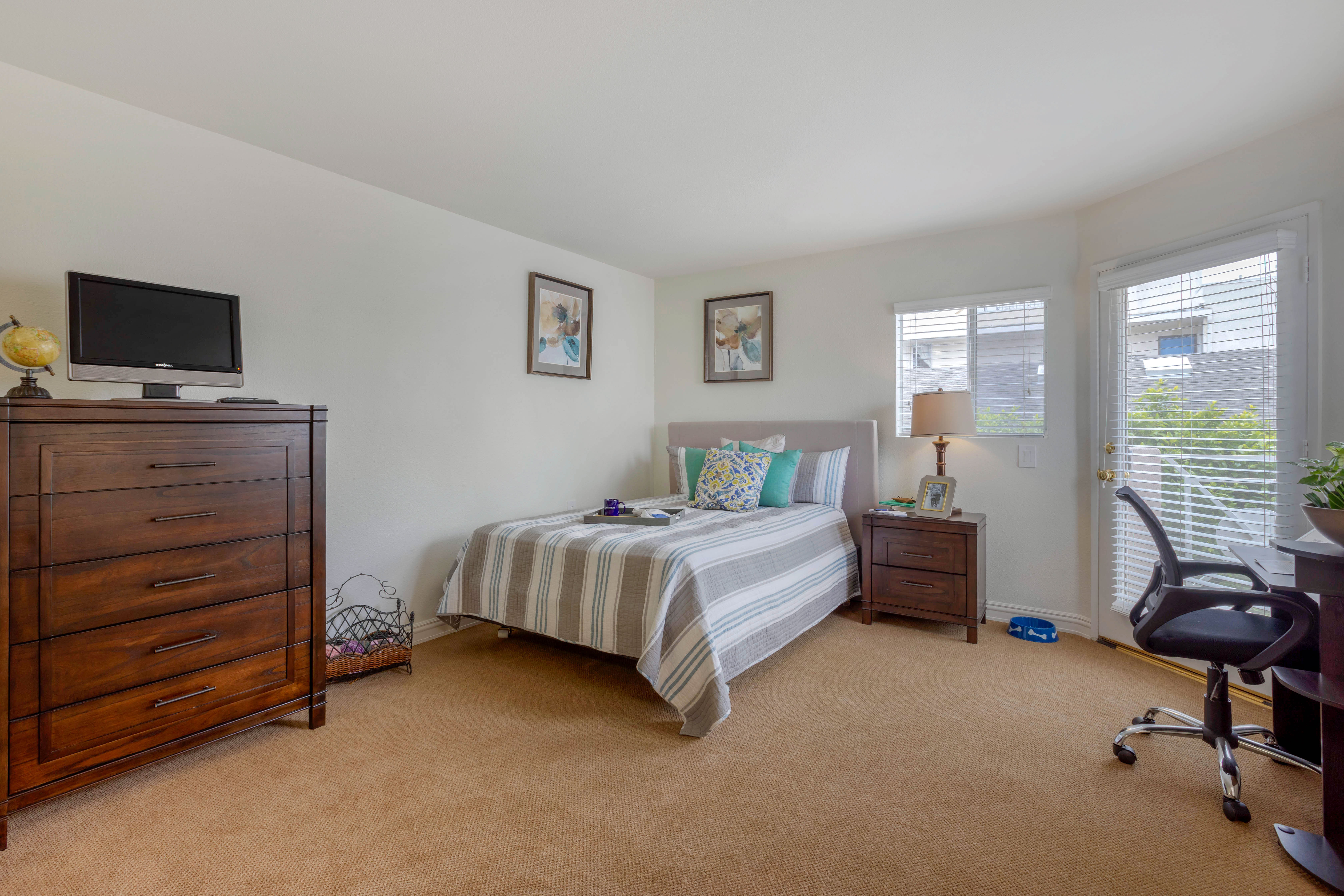 santa-monica-gardens-apartment-bedroom
