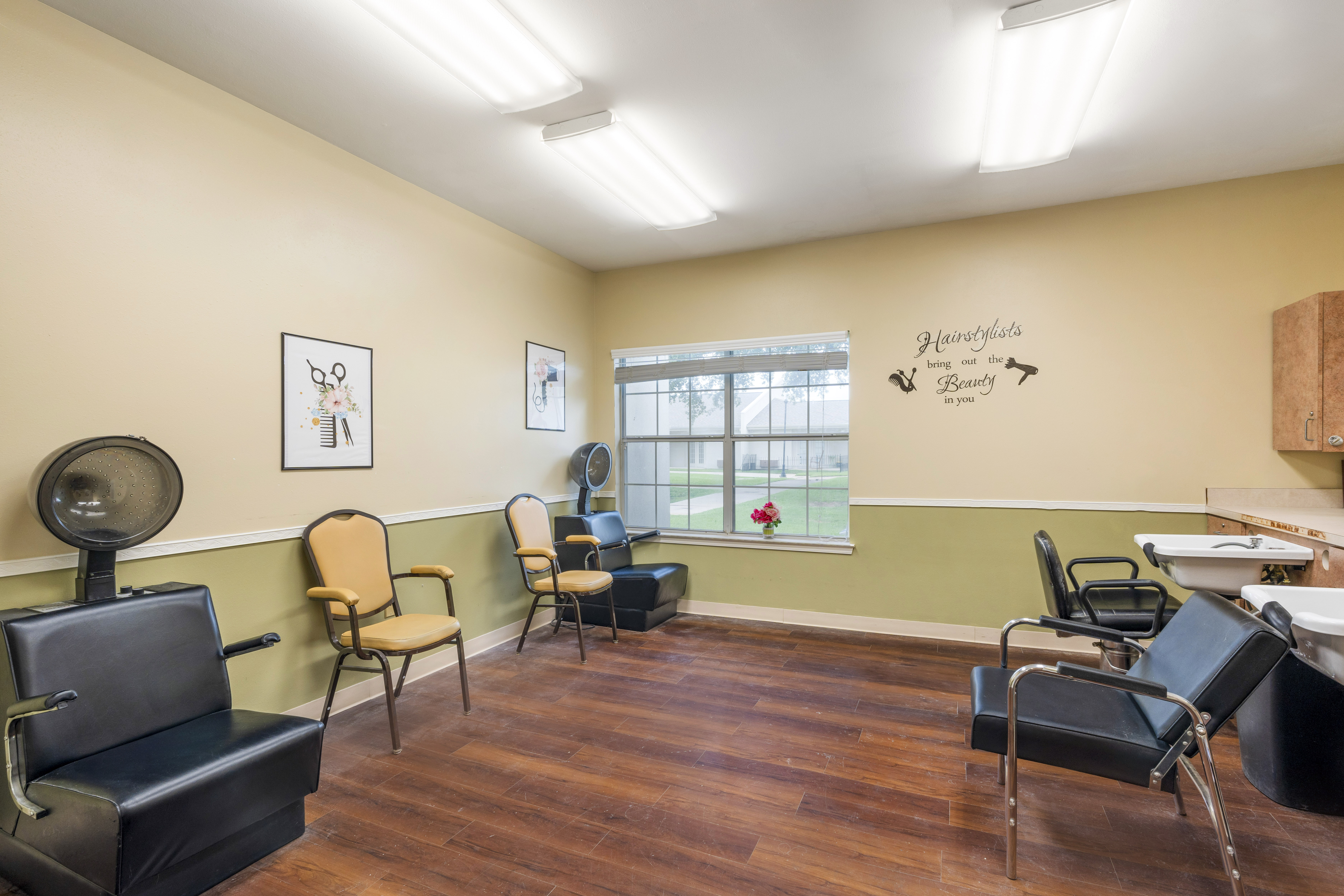 Salon