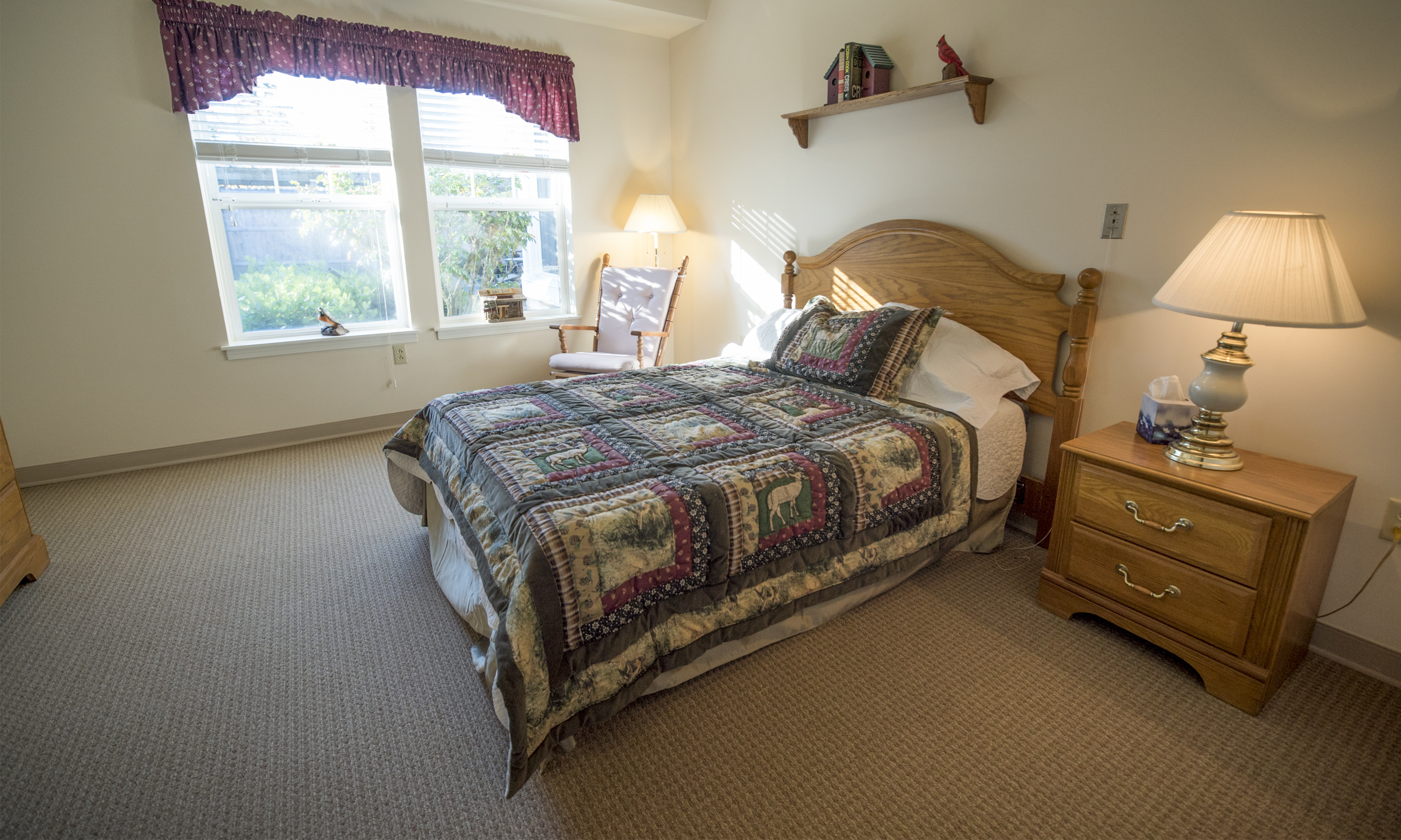 silver-lake-bedroom