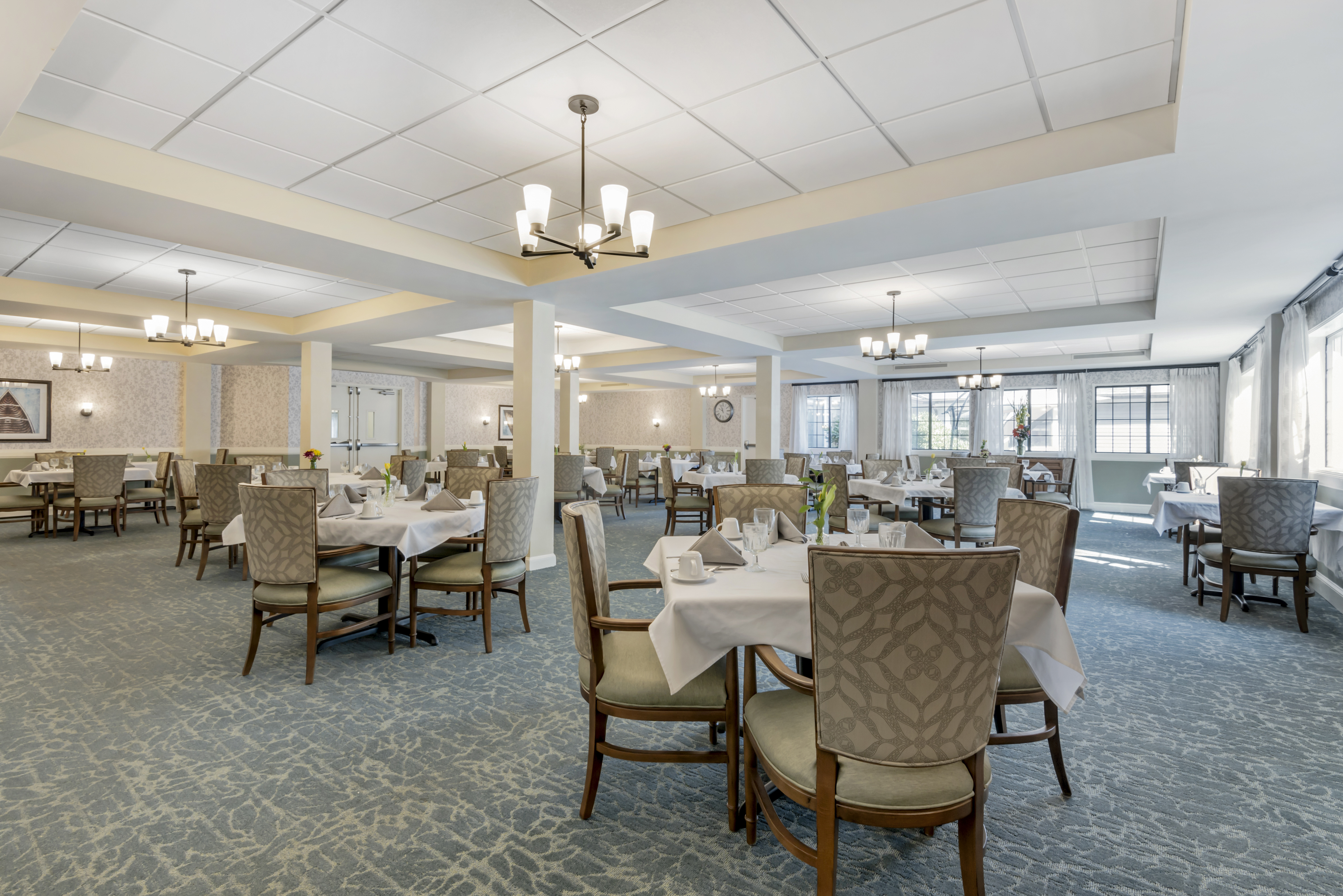 3-south-bay-ri-dining-room