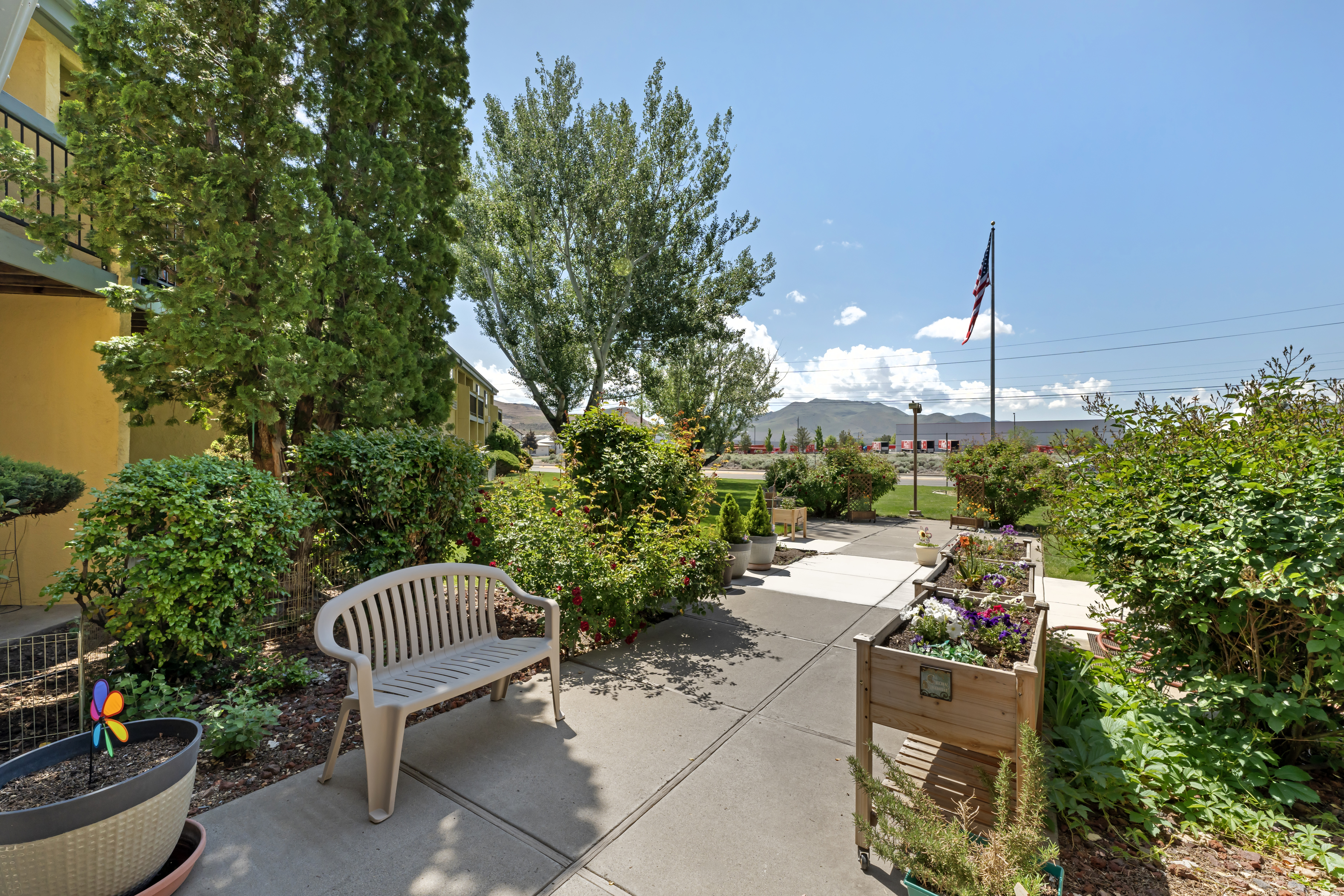 2-sparks-patio