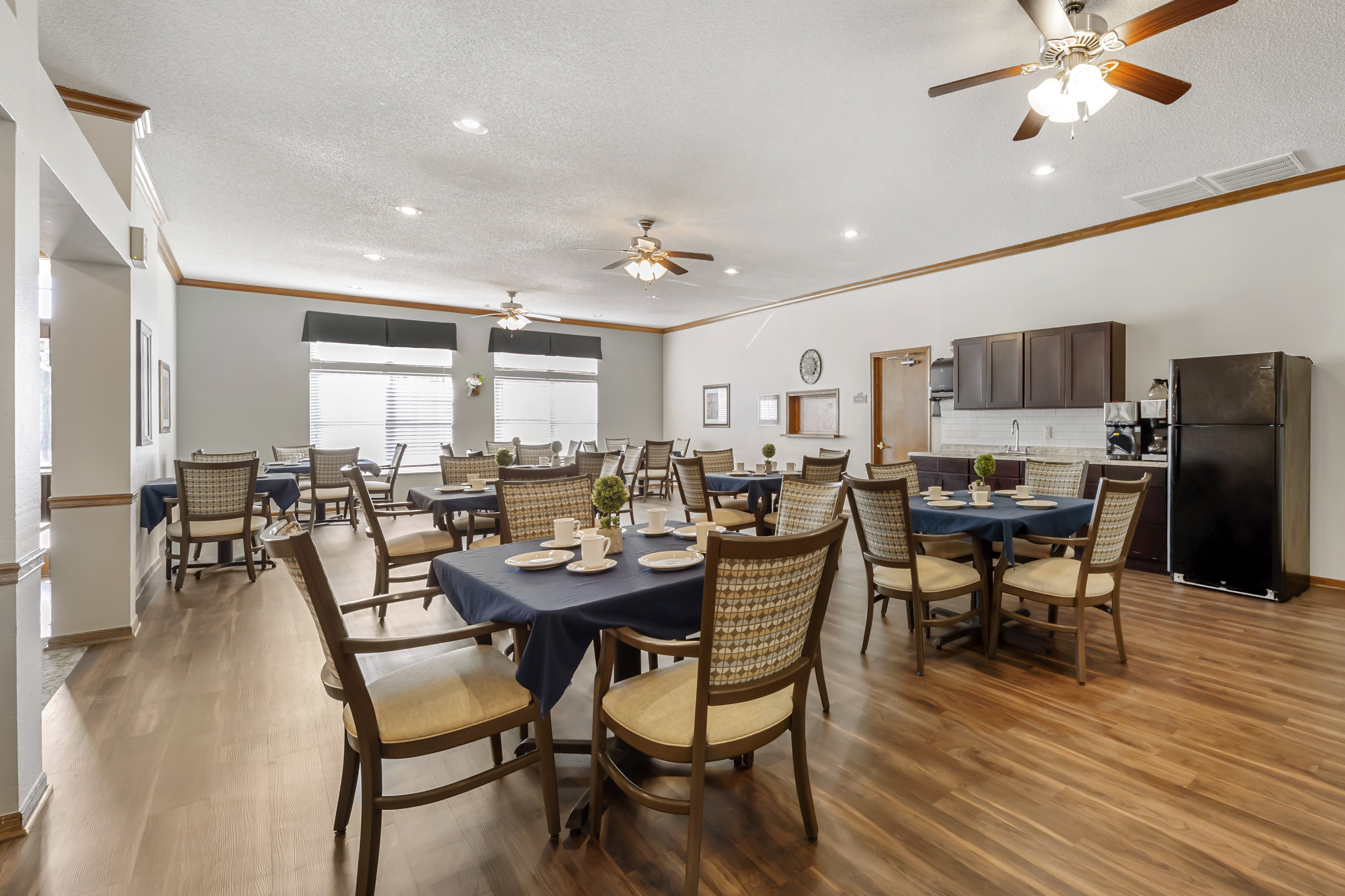 stillwater-dining-room