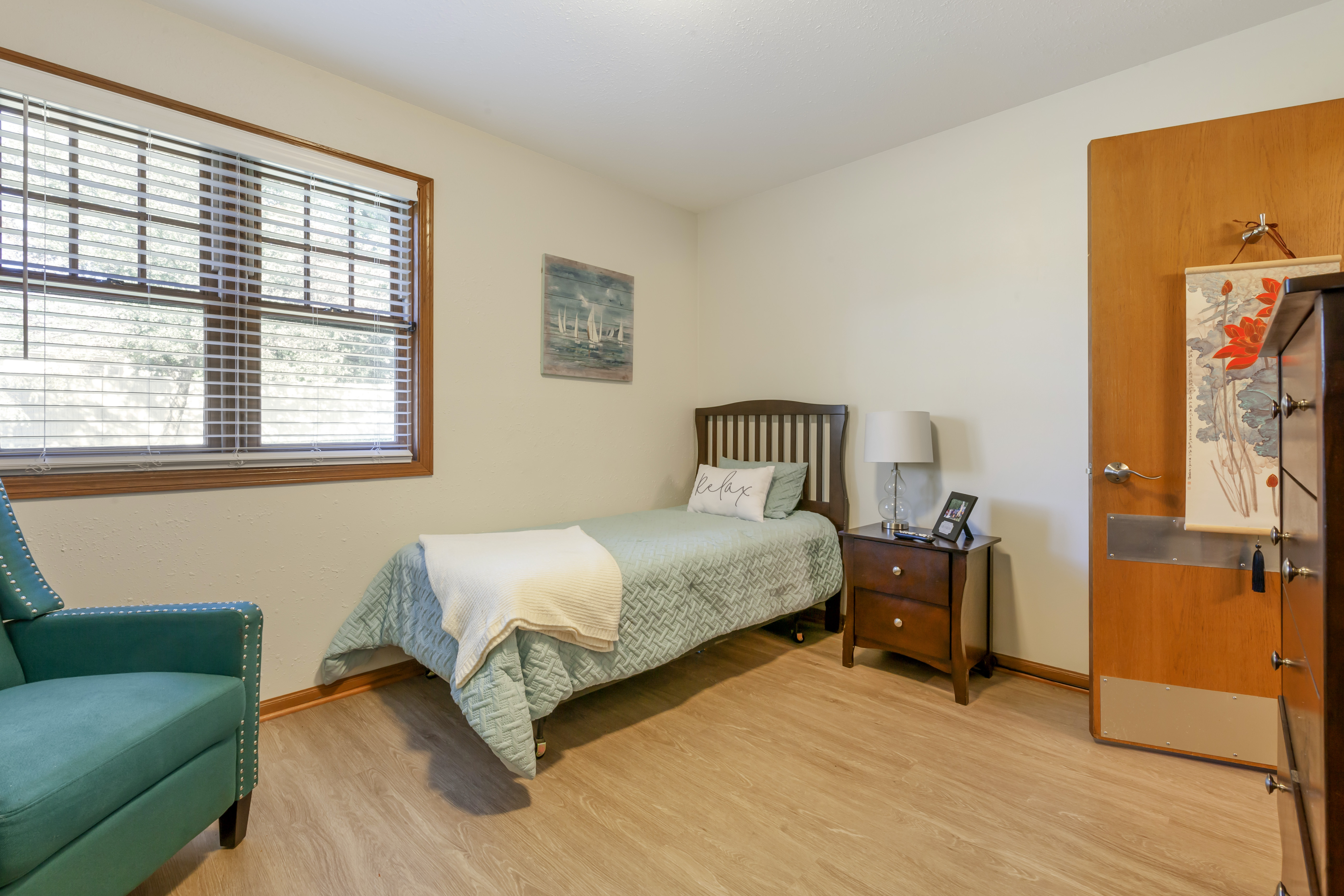 Sun Prarie Apartment Bedroom