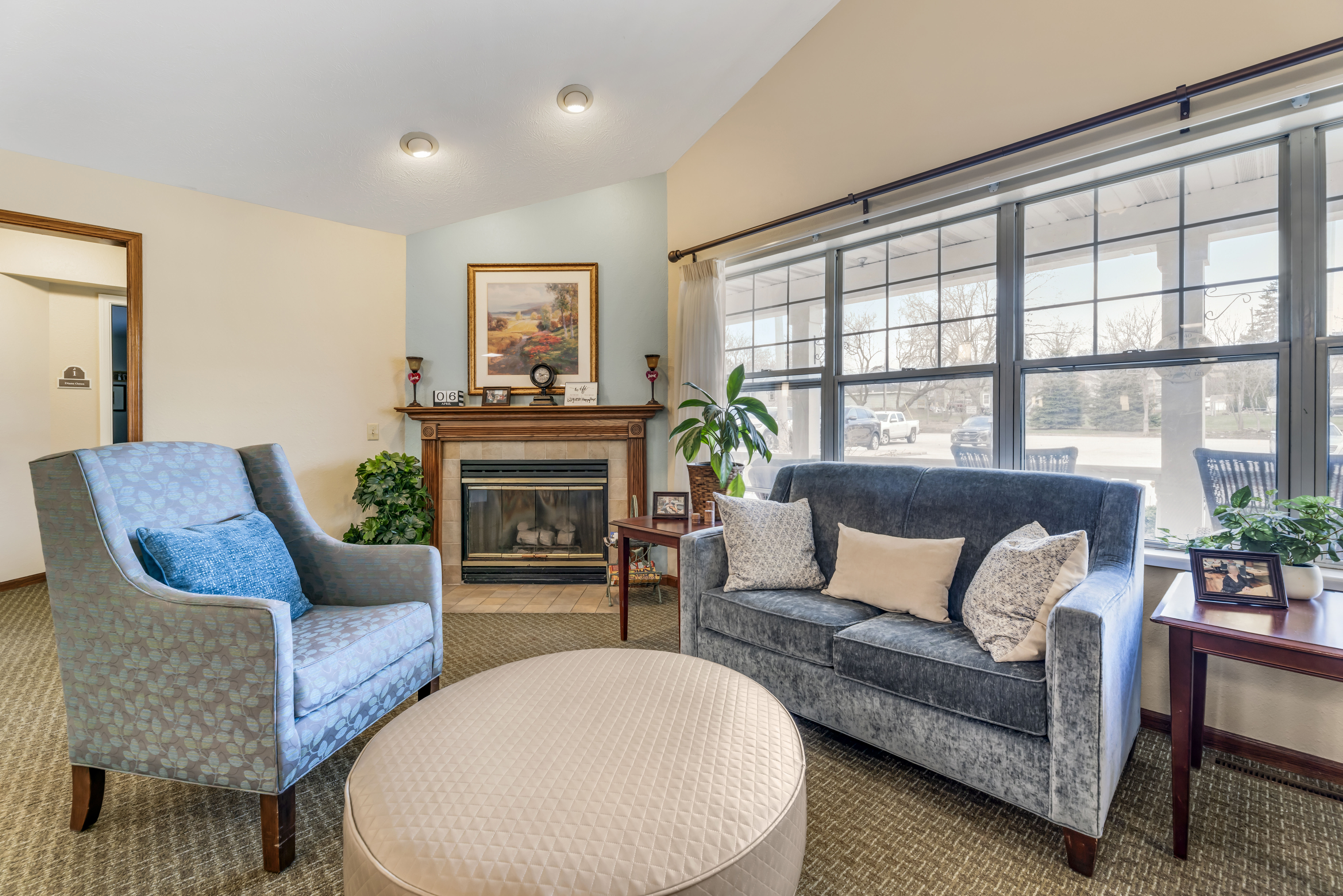 1-sussex-lobby