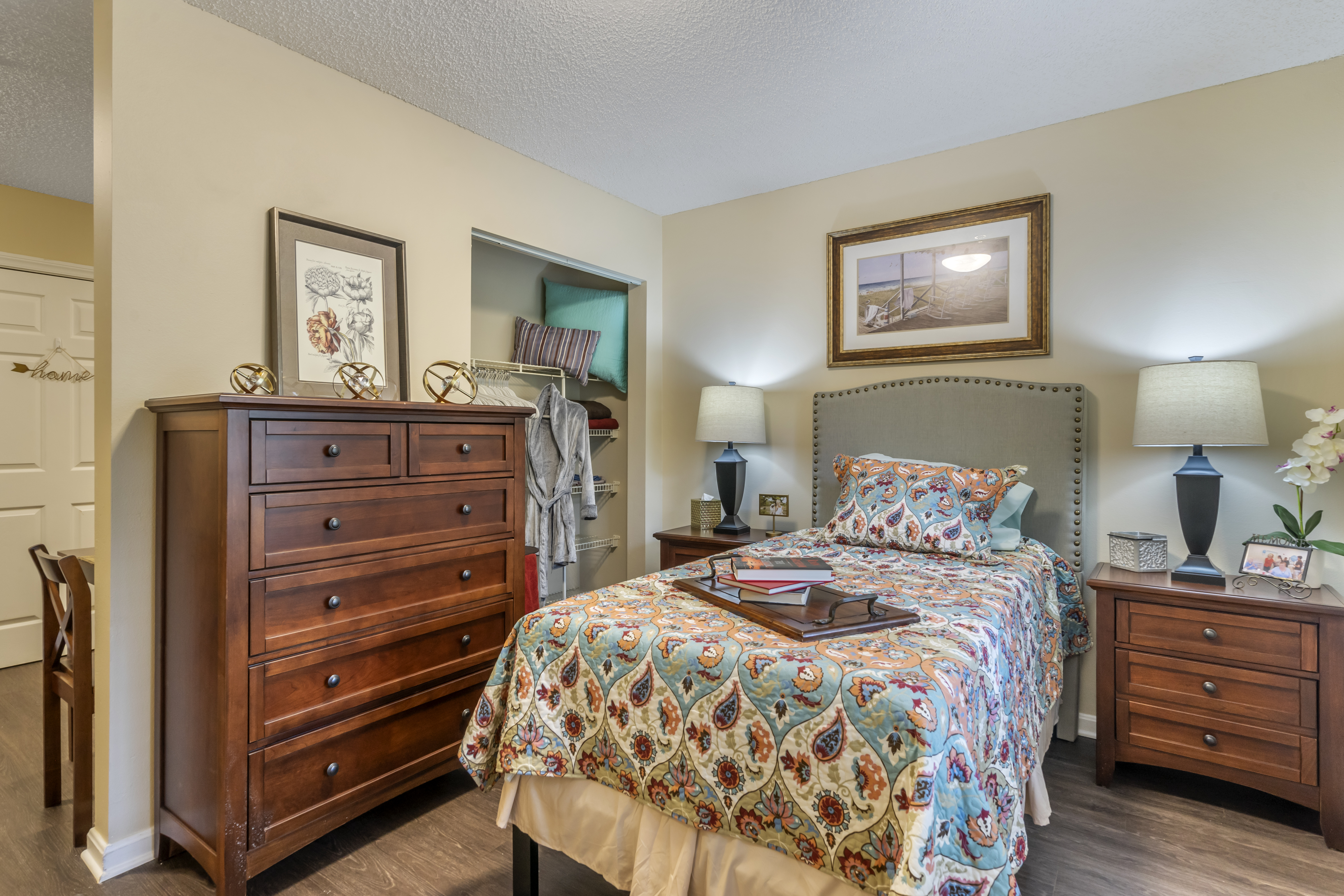 tavares-apartment-bedroom