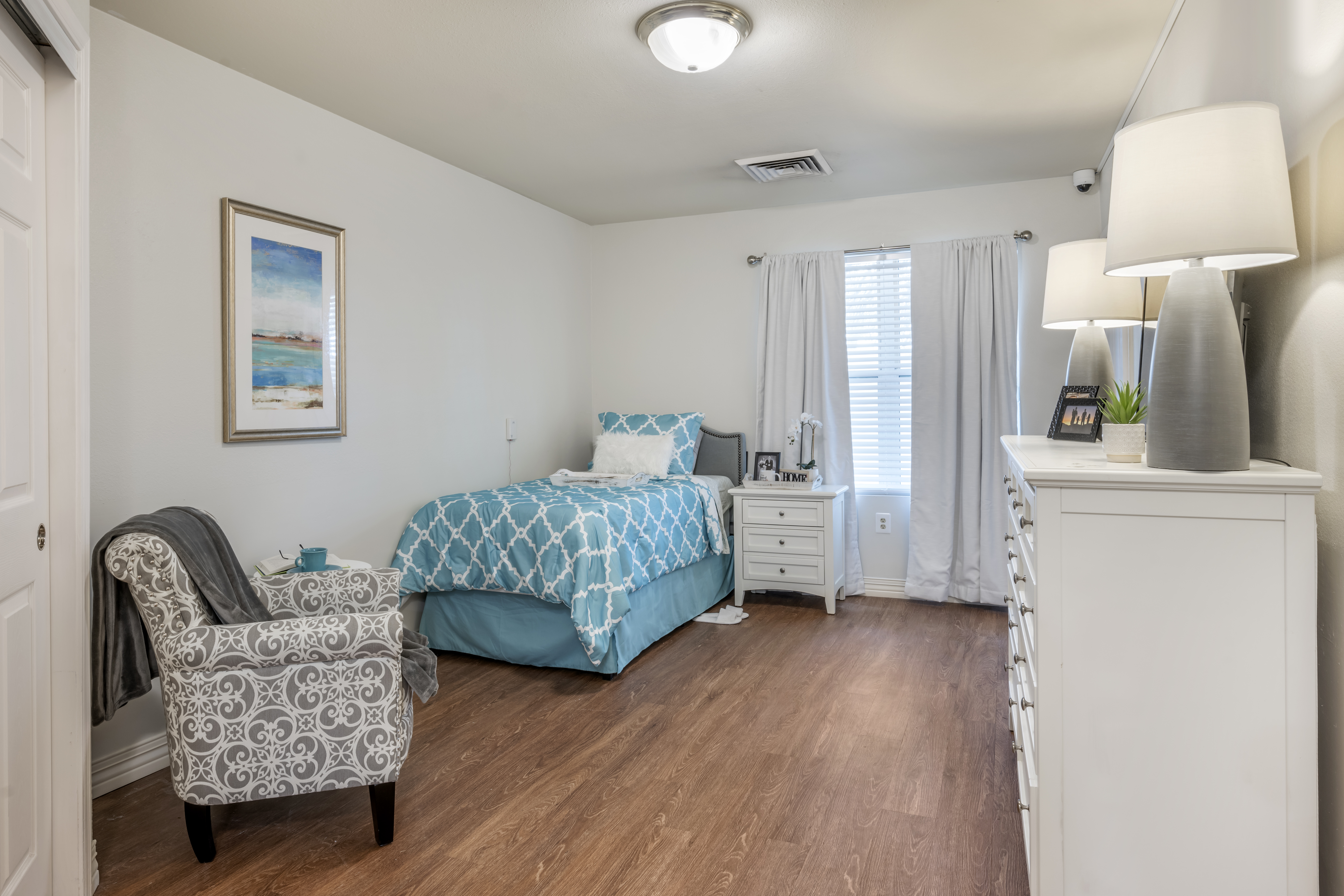 tempe-apartment-bedroom