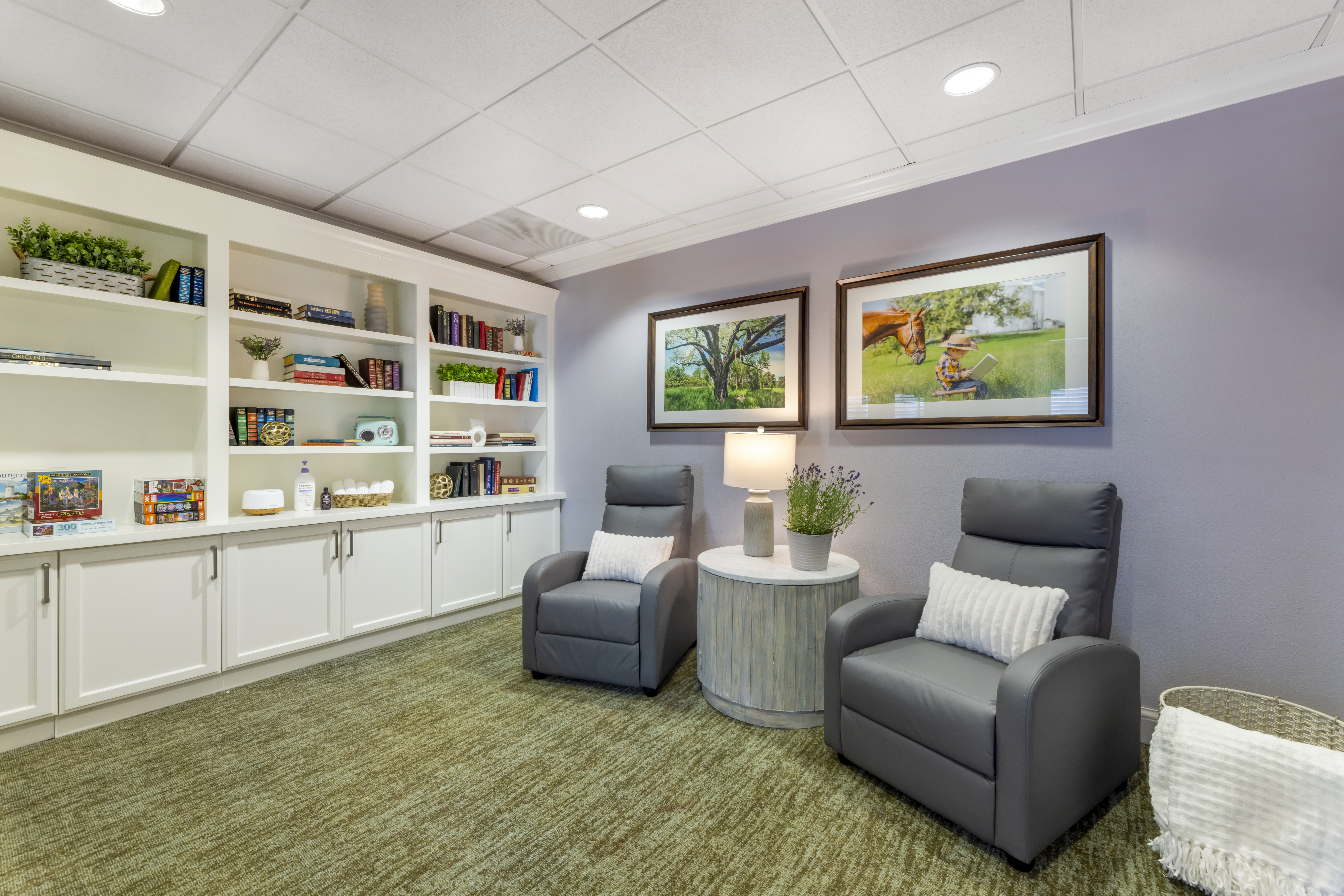 3-troutdale-sitting-area