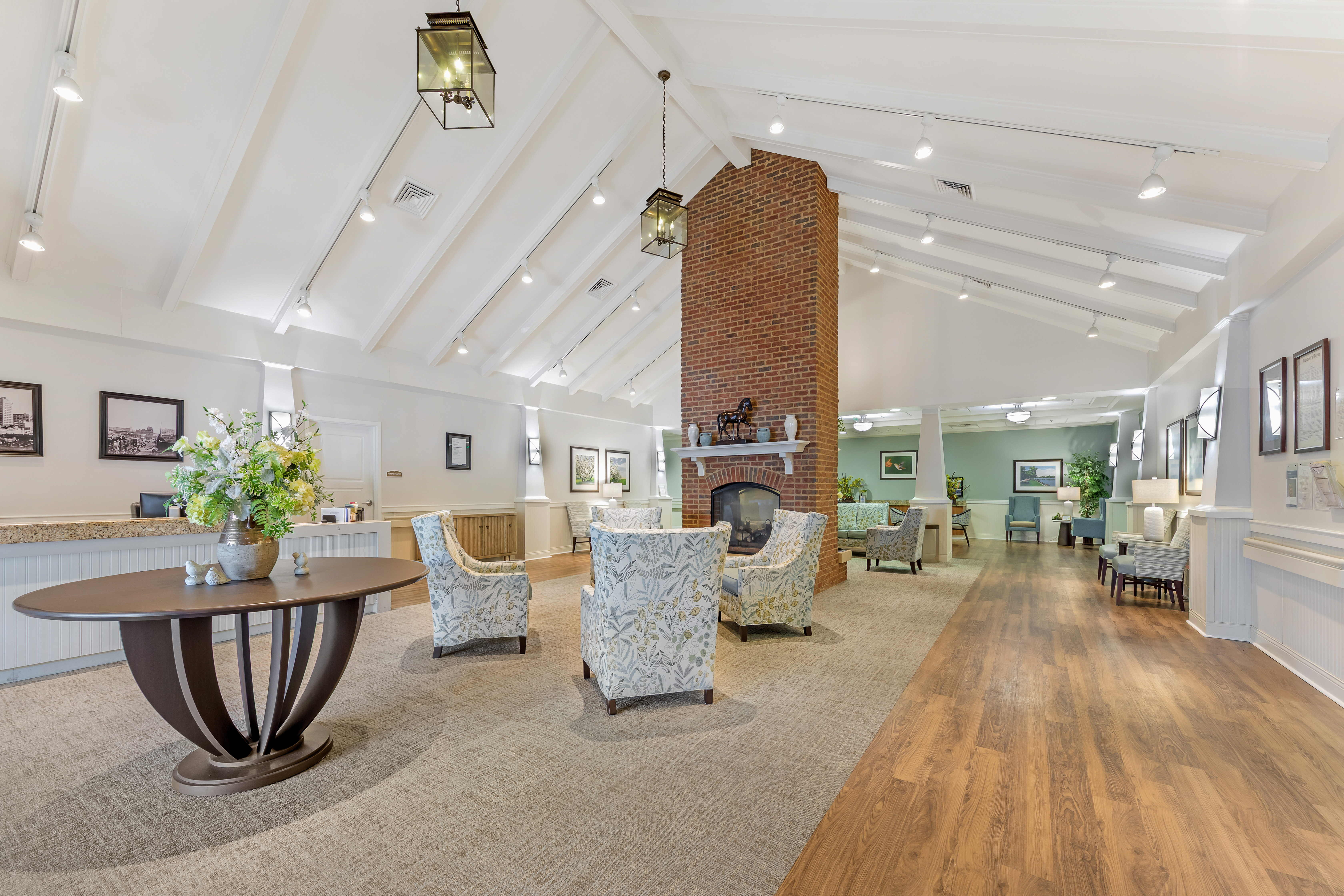 university-park-snf-community-living-room