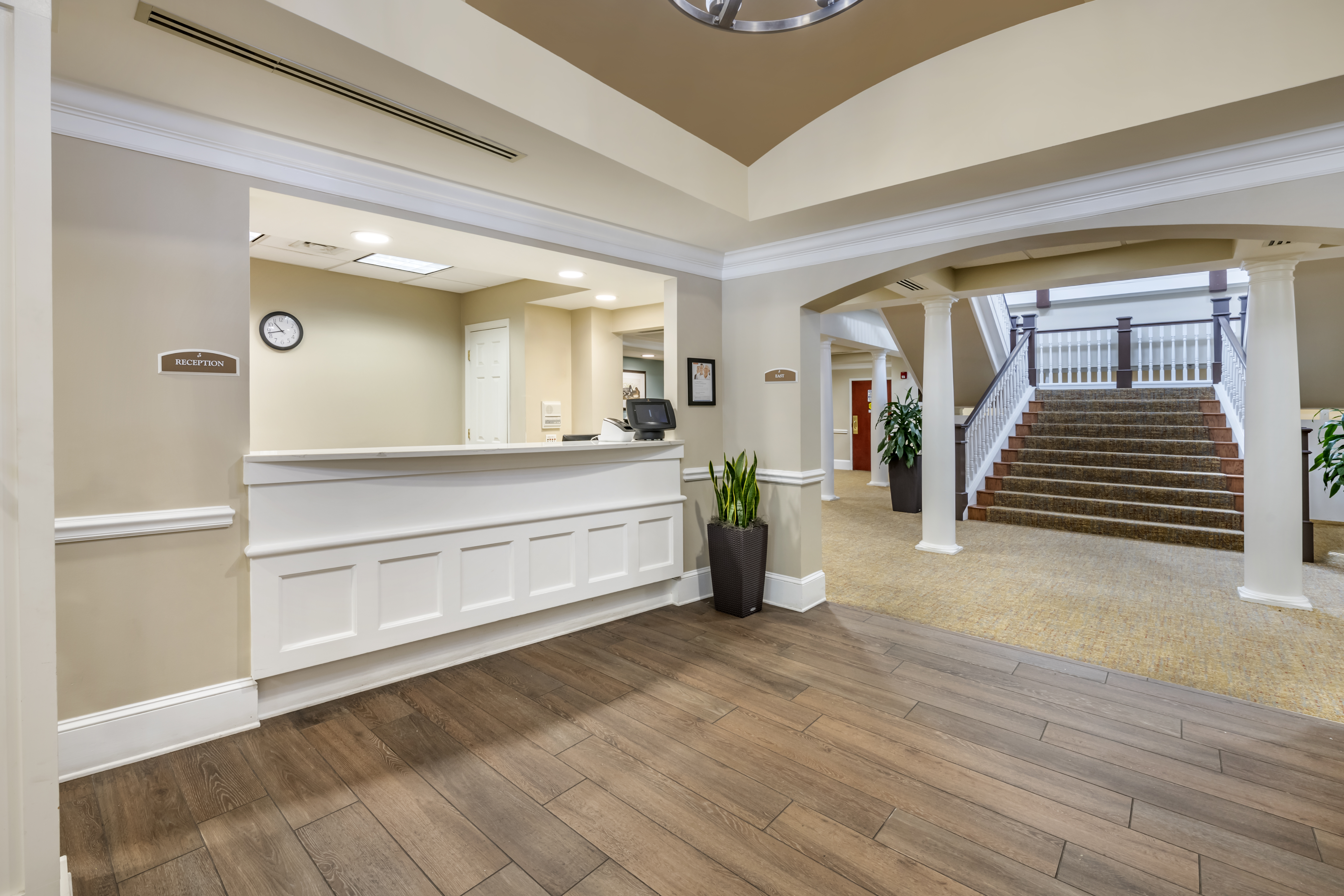 university-park-al-lobby