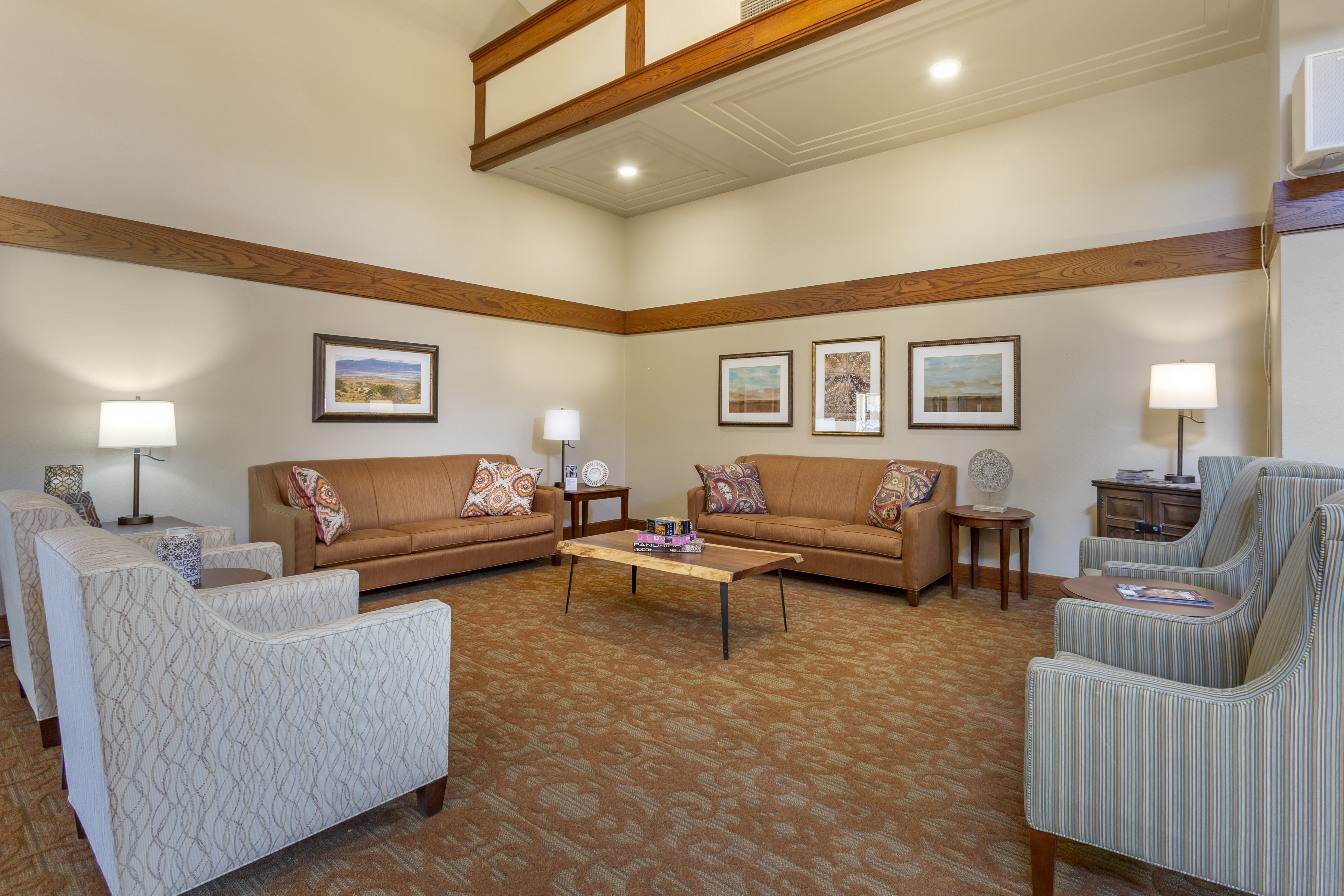 1-valencia-community-living-room