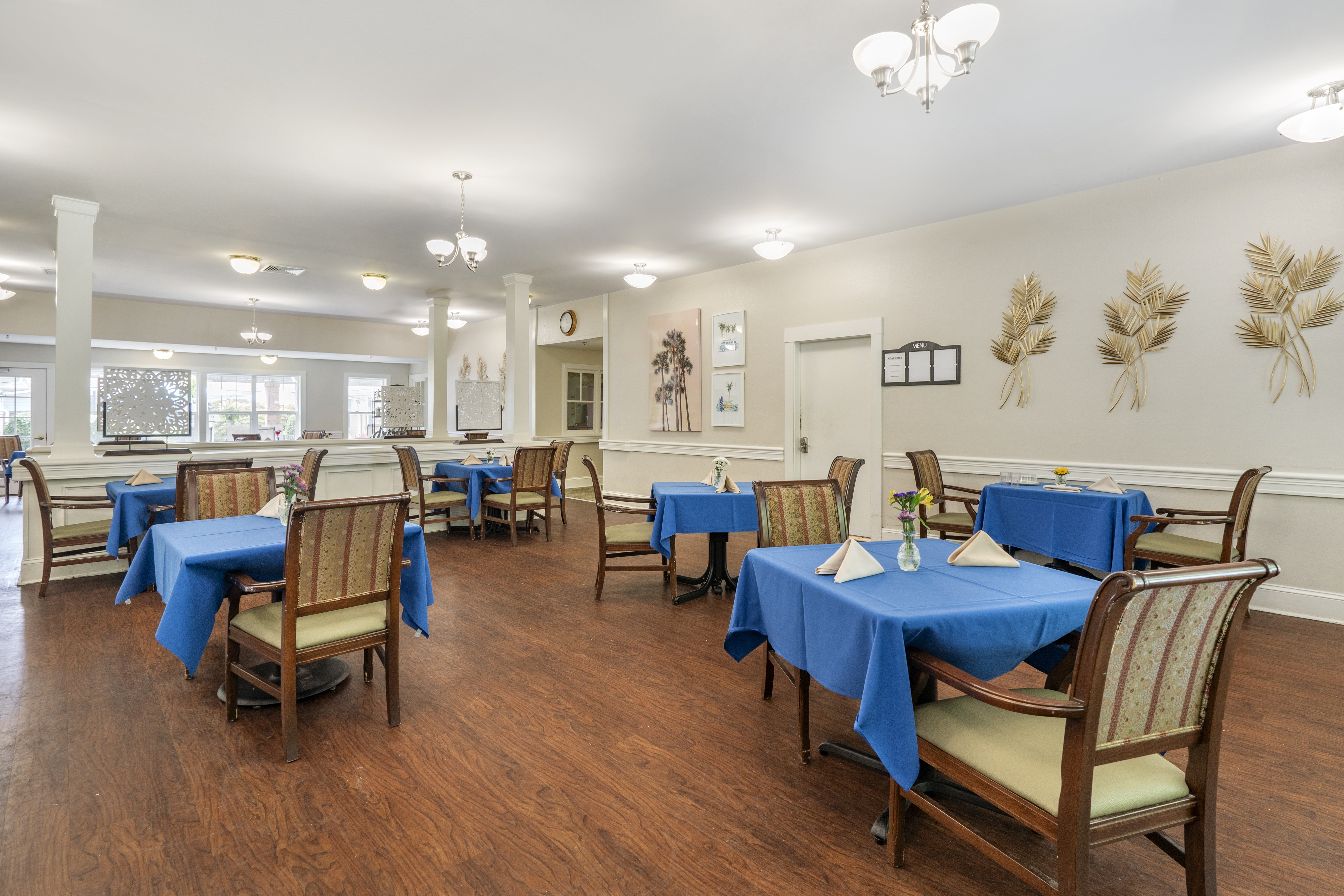virginia-beach-community-dining-room