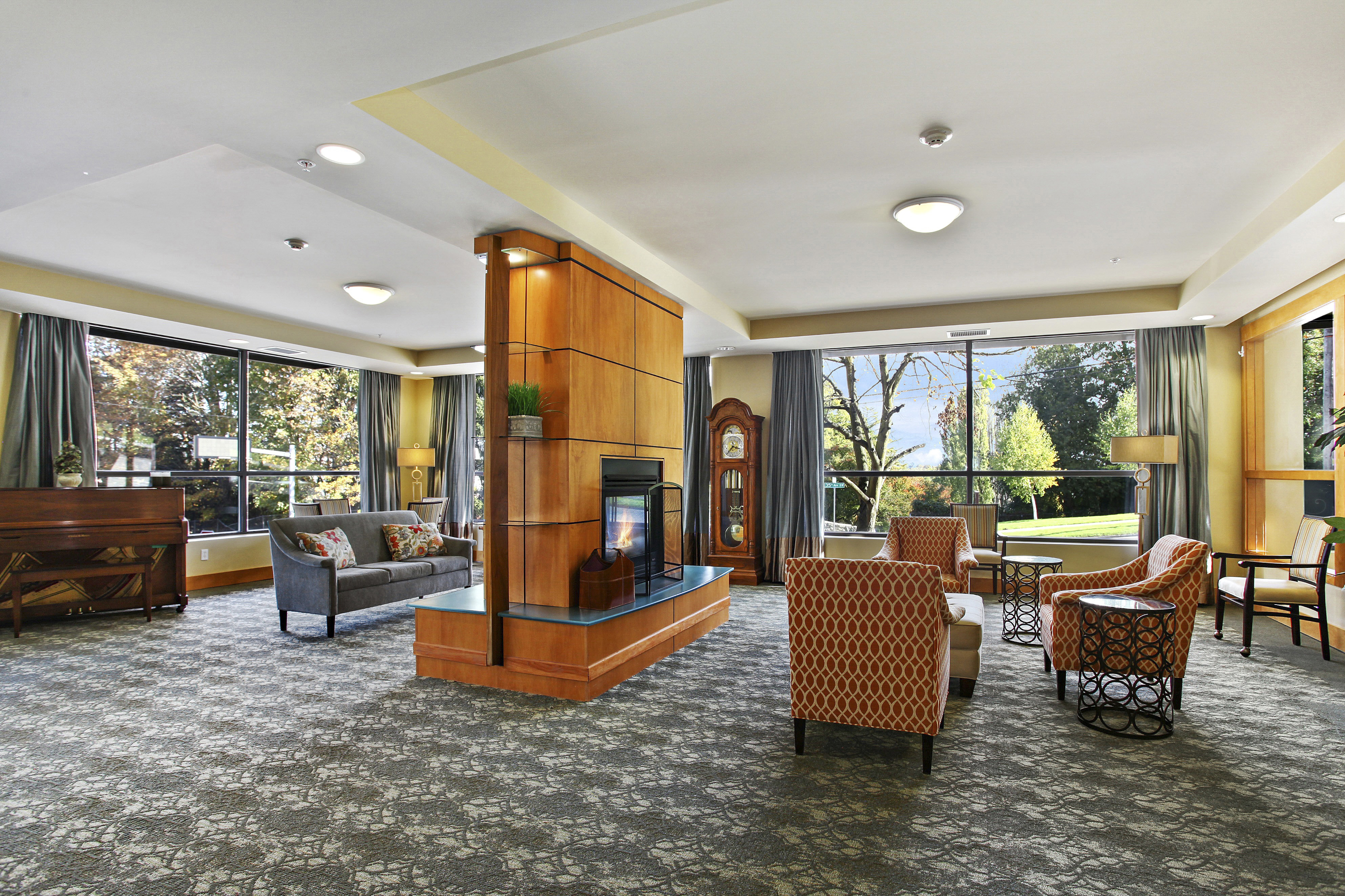 1-west-seattle-community-living-room