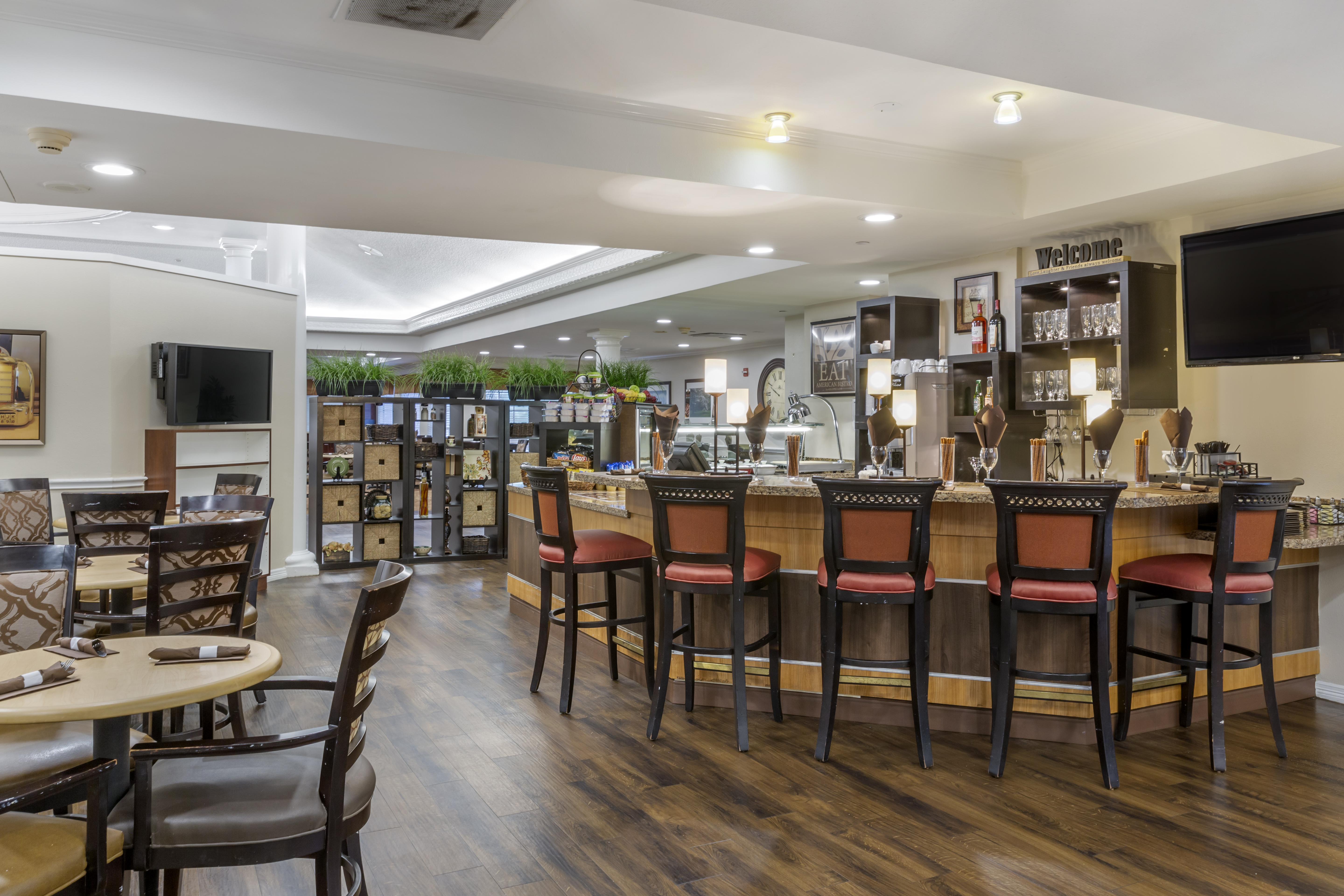 1-west-university-bistro
