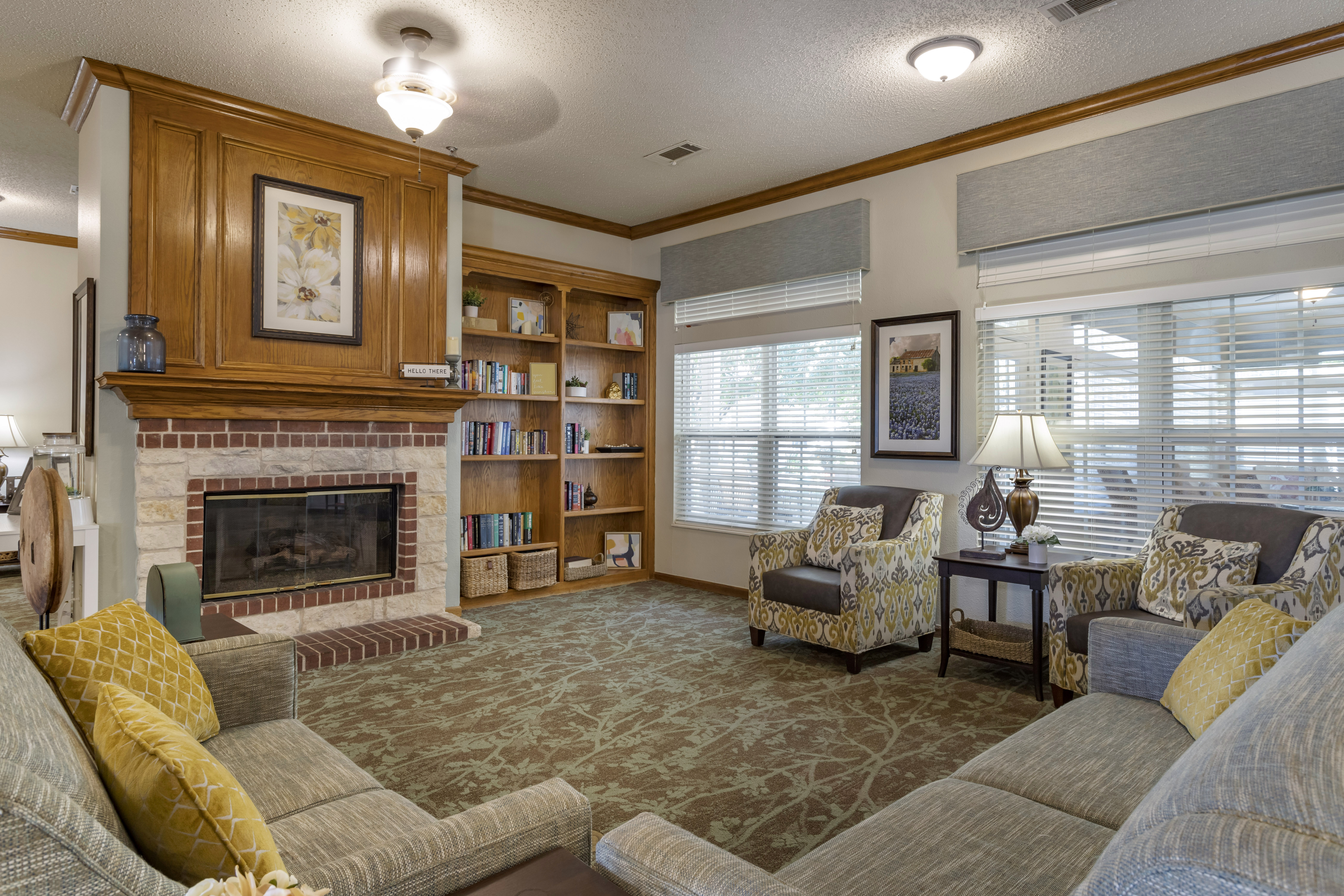 1-western-hills-community-living-room