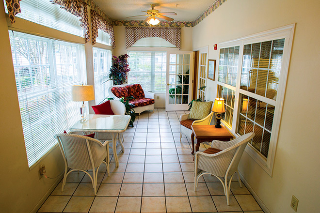 brookdale-conway-2-indoor-patio