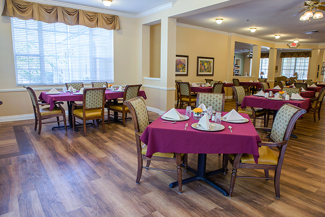 Brookdale Hermitage Boulevard Dining Room