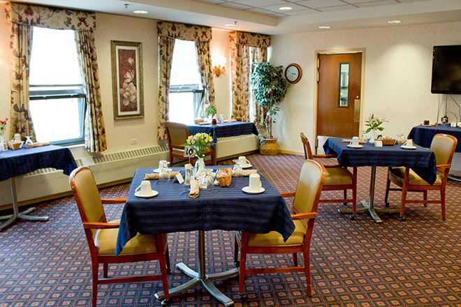 brookdale-lisle-3-dining-room