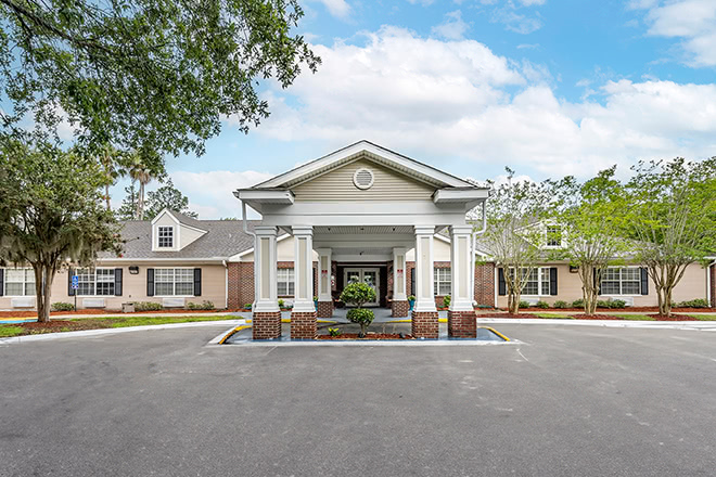 Benton House of Oakleaf