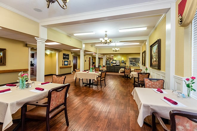 brookdale-overland-park-4-dining-room