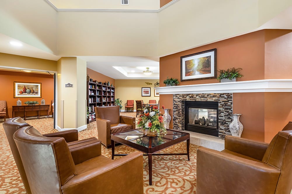 sunwest_community-living-room_large
