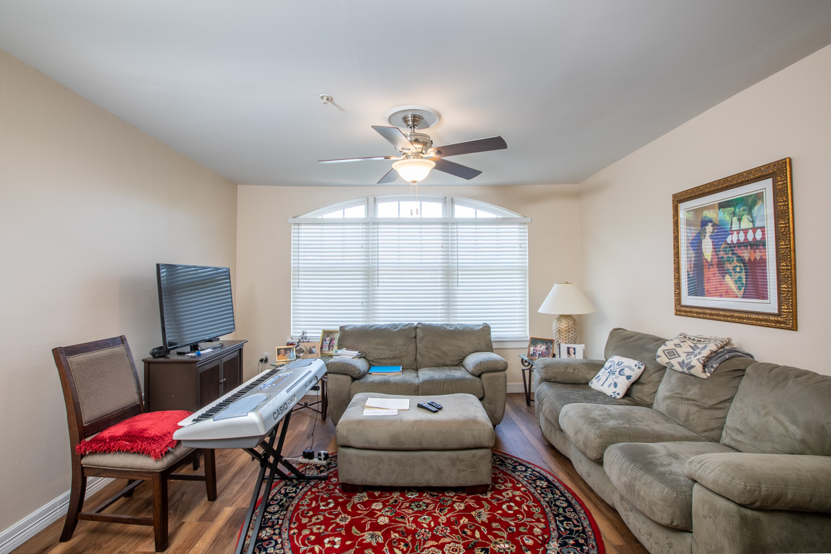  Make It Mine Season 2 Episode 6 before photo