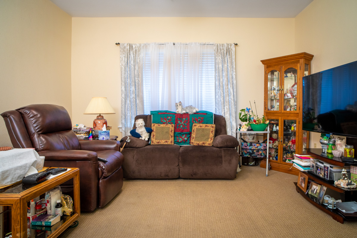  Make It Mine Season 3 Episode 1 before photo