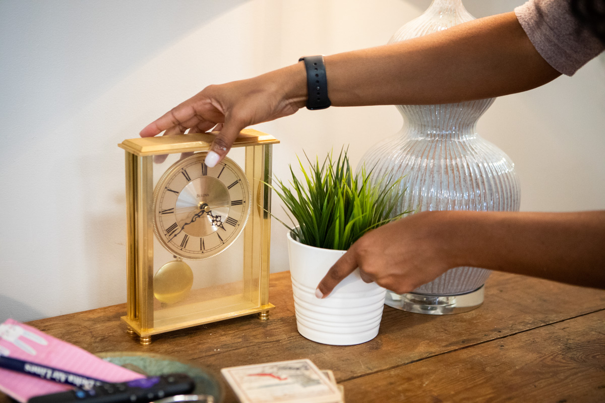  Design rearranging table